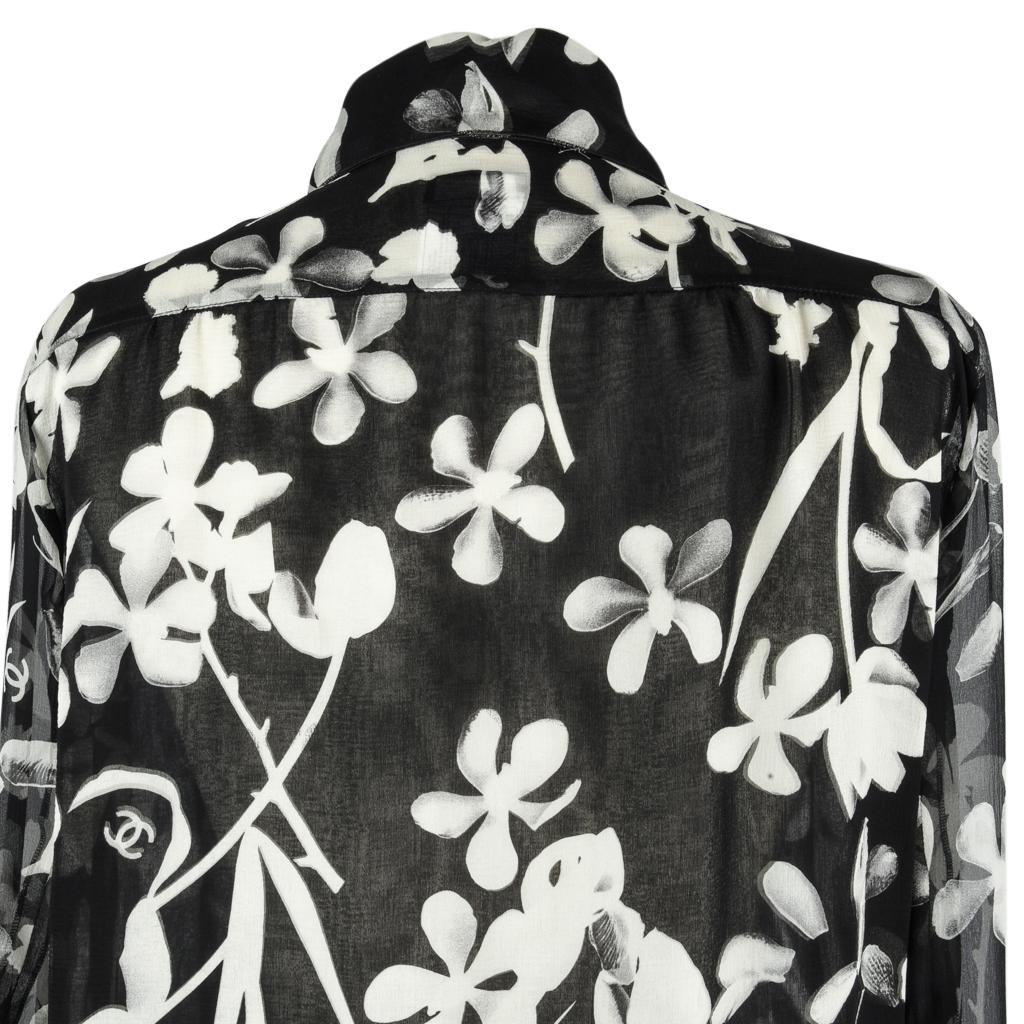 Chanel 04S Blouse Top Silk Chiffon Floral Print Beautiful Details   42 / 8 New 7