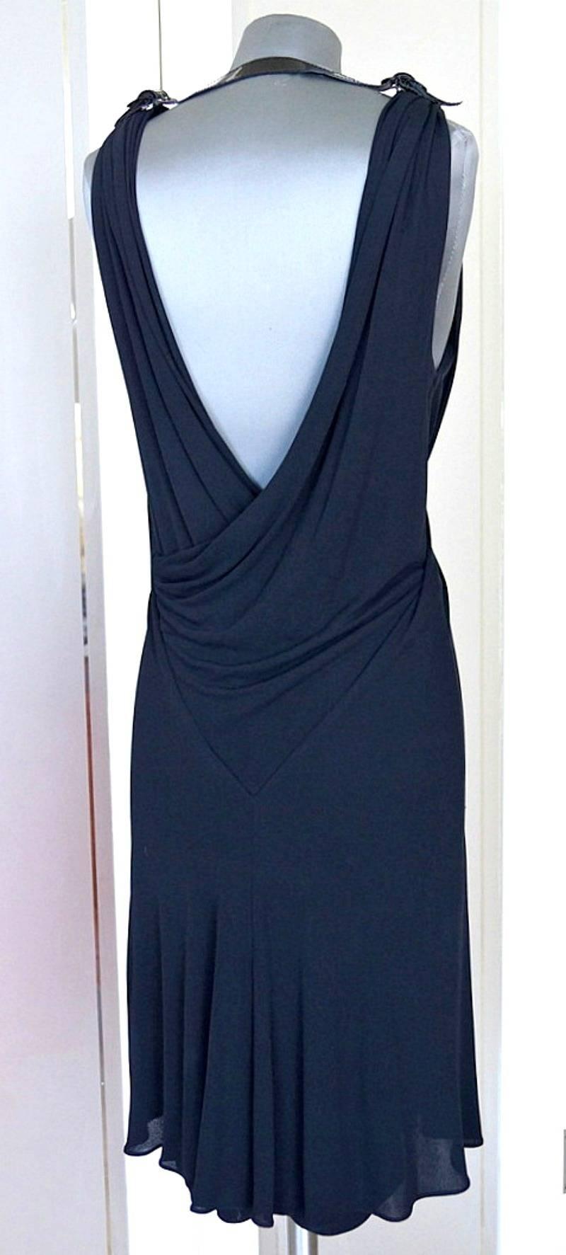 Jean Paul Gaultier Vestido envolvente de piel sin espalda y detalle de hebilla 44 / 8 Negro en venta
