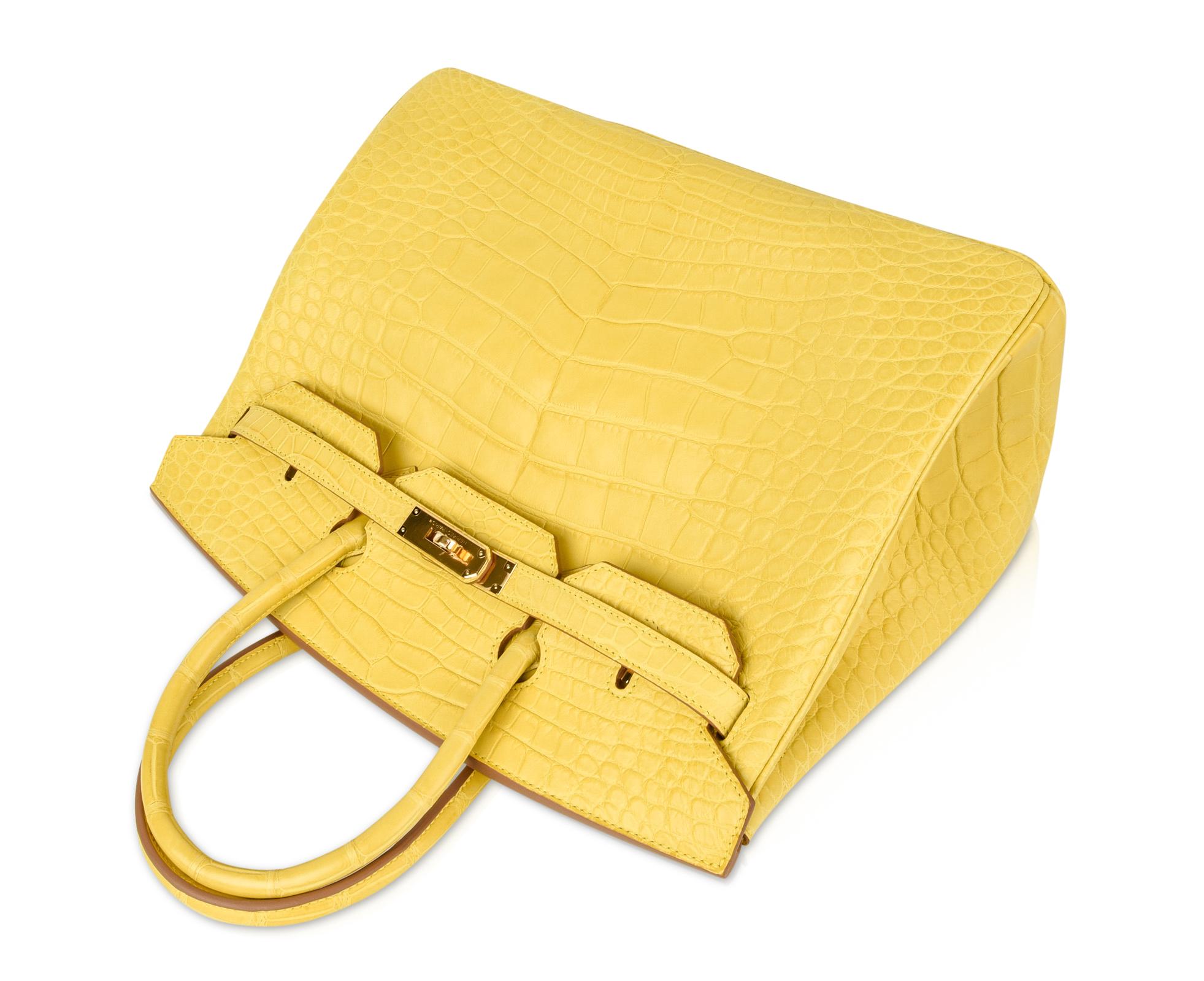 Hermes Birkin 35 Bag Matte Mimosa Yellow Gold Hardware Crazy Fabulous In New Condition In Miami, FL