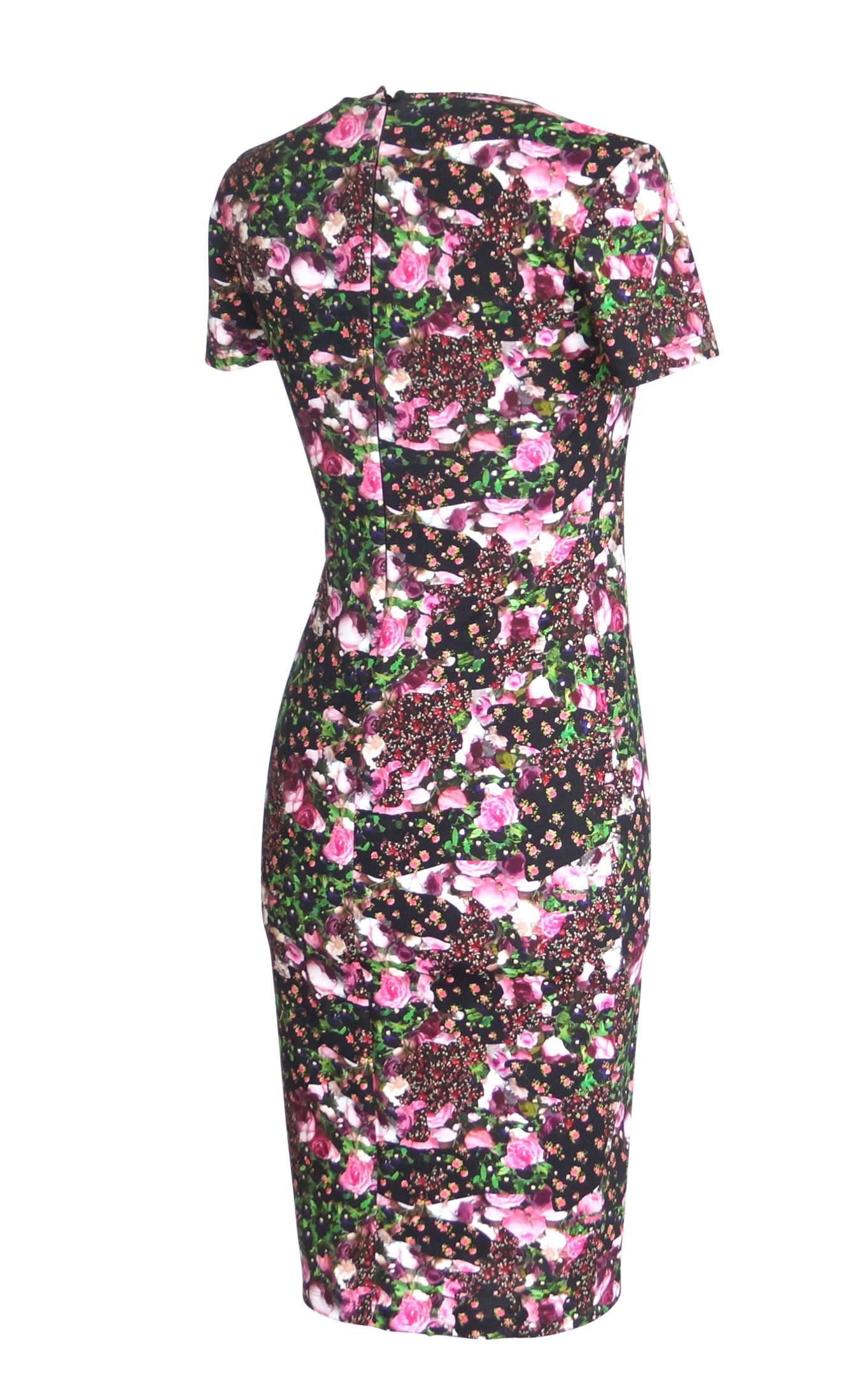 Givenchy Dress Lush Floral Fitted Sheath 42 / 6  New In New Condition For Sale In Miami, FL