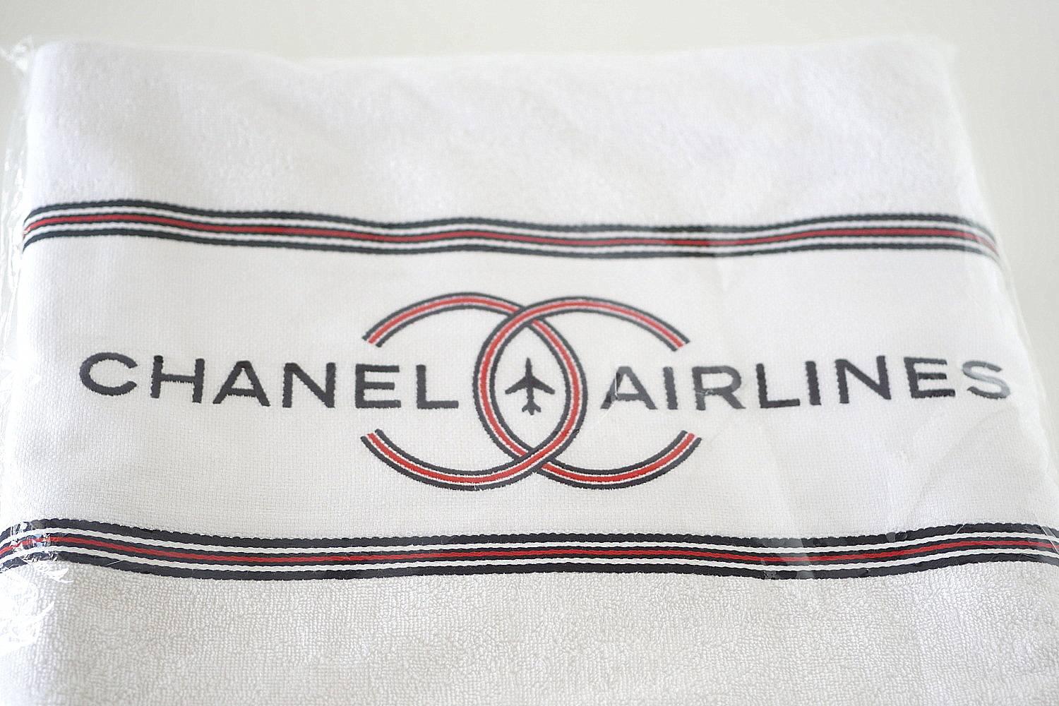 Women's or Men's Chanel Airlines Limited Edition Reversible Tote Bag with Beach Towel