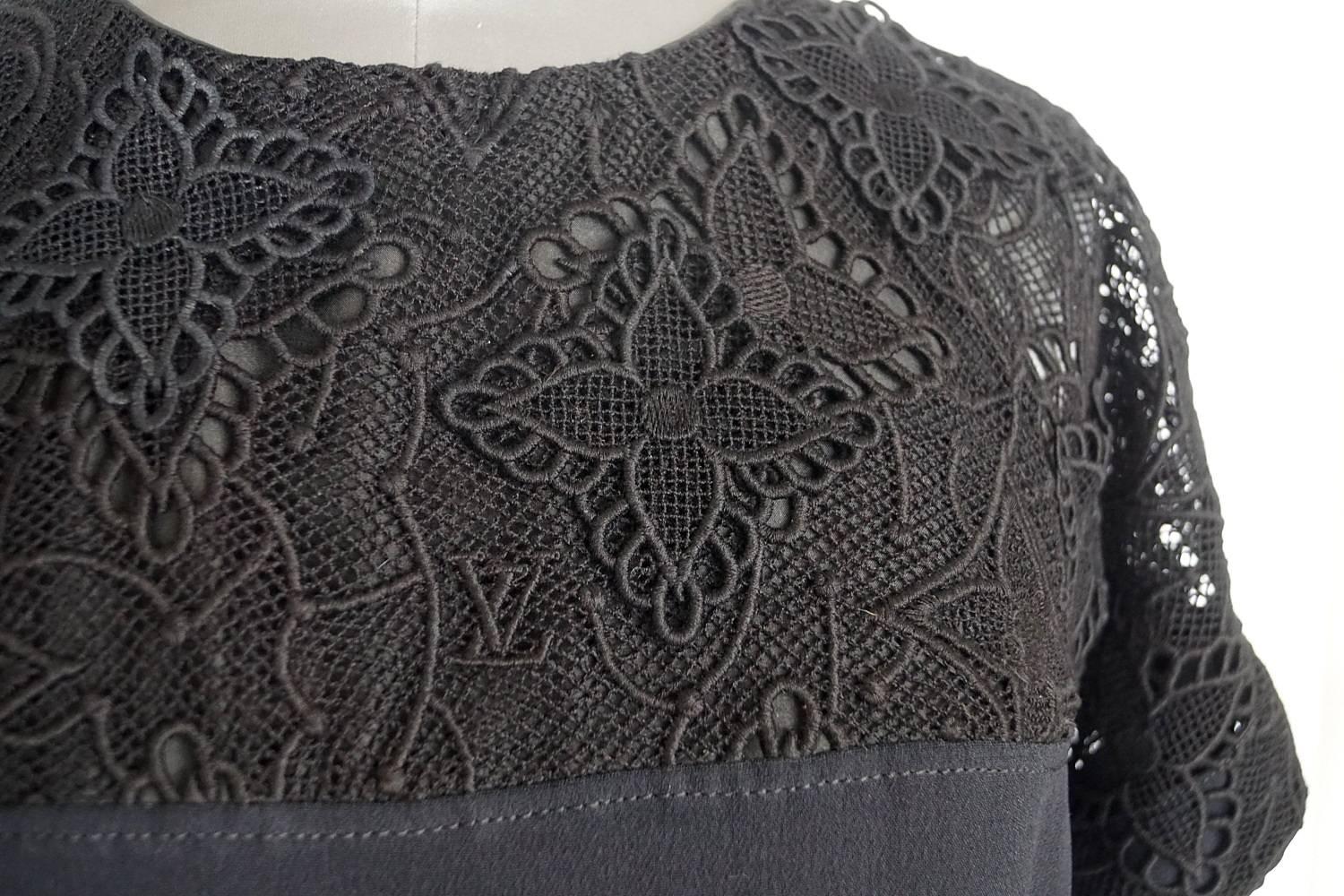 Schwarzes Louis Vuitton Kleid mit Monogramm und Spitzendetails  36 / 4 Neu Damen im Angebot