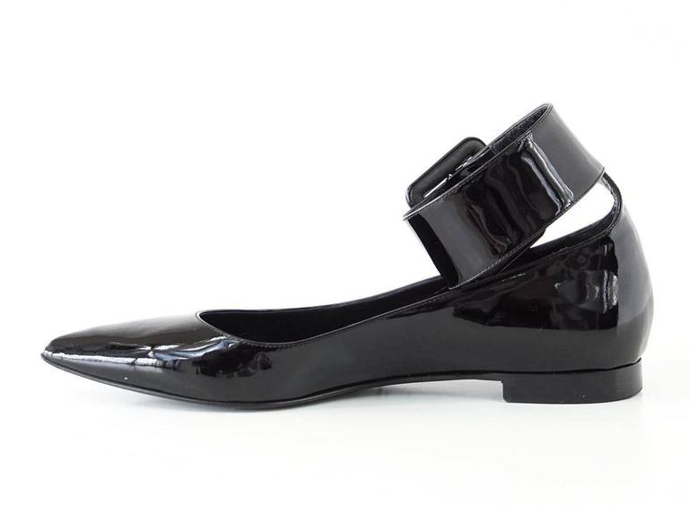 pointed flat shoes leather