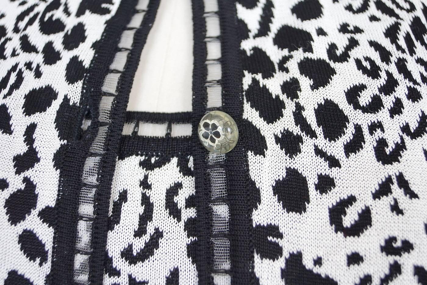 Gray Emanuel Ungaro Twinset Animal Print Black and White Lovely Buttons XL