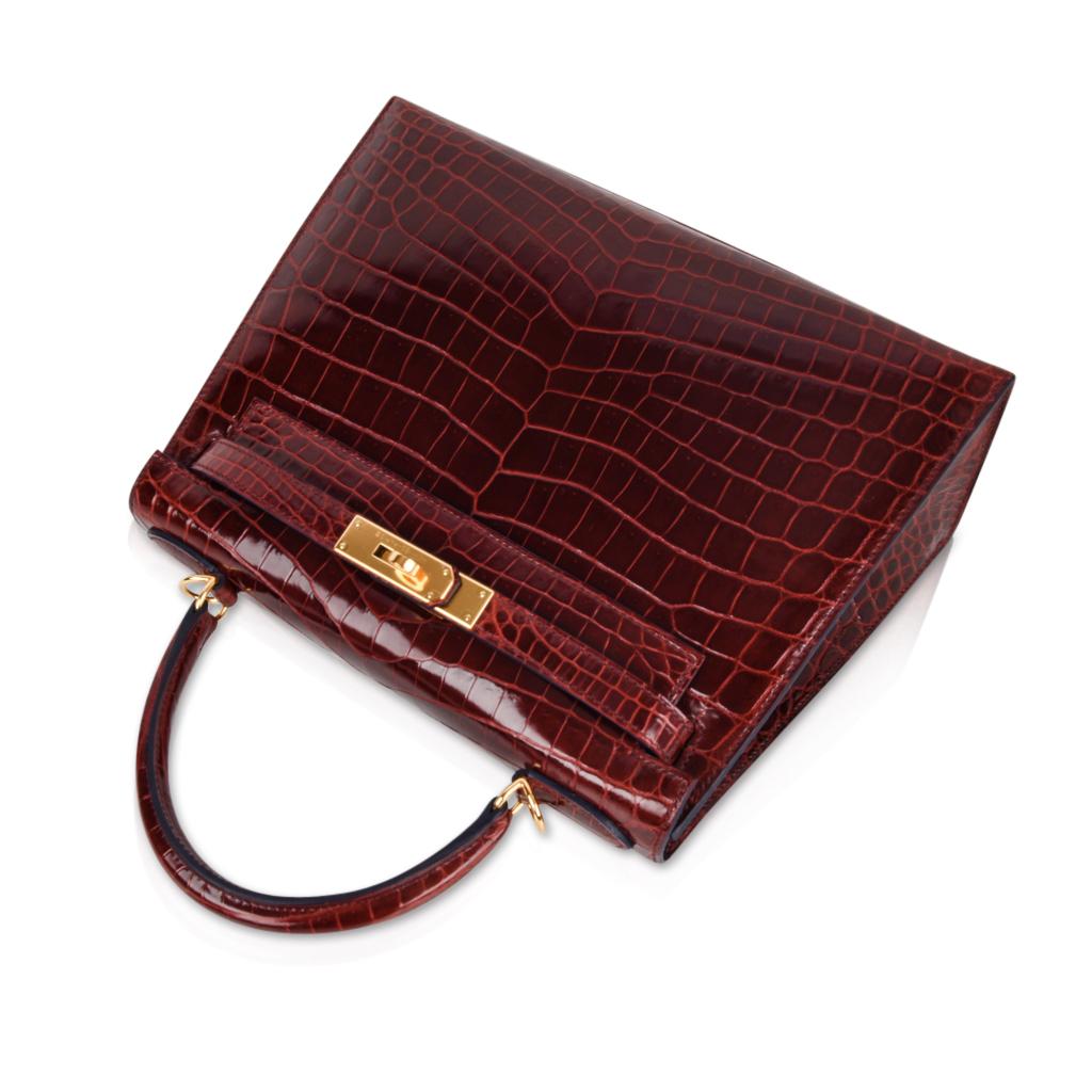  Hermes Kelly 28 Sellier Bag Bourgogne Red Crocodile Contour Limited Edition In New Condition In Miami, FL