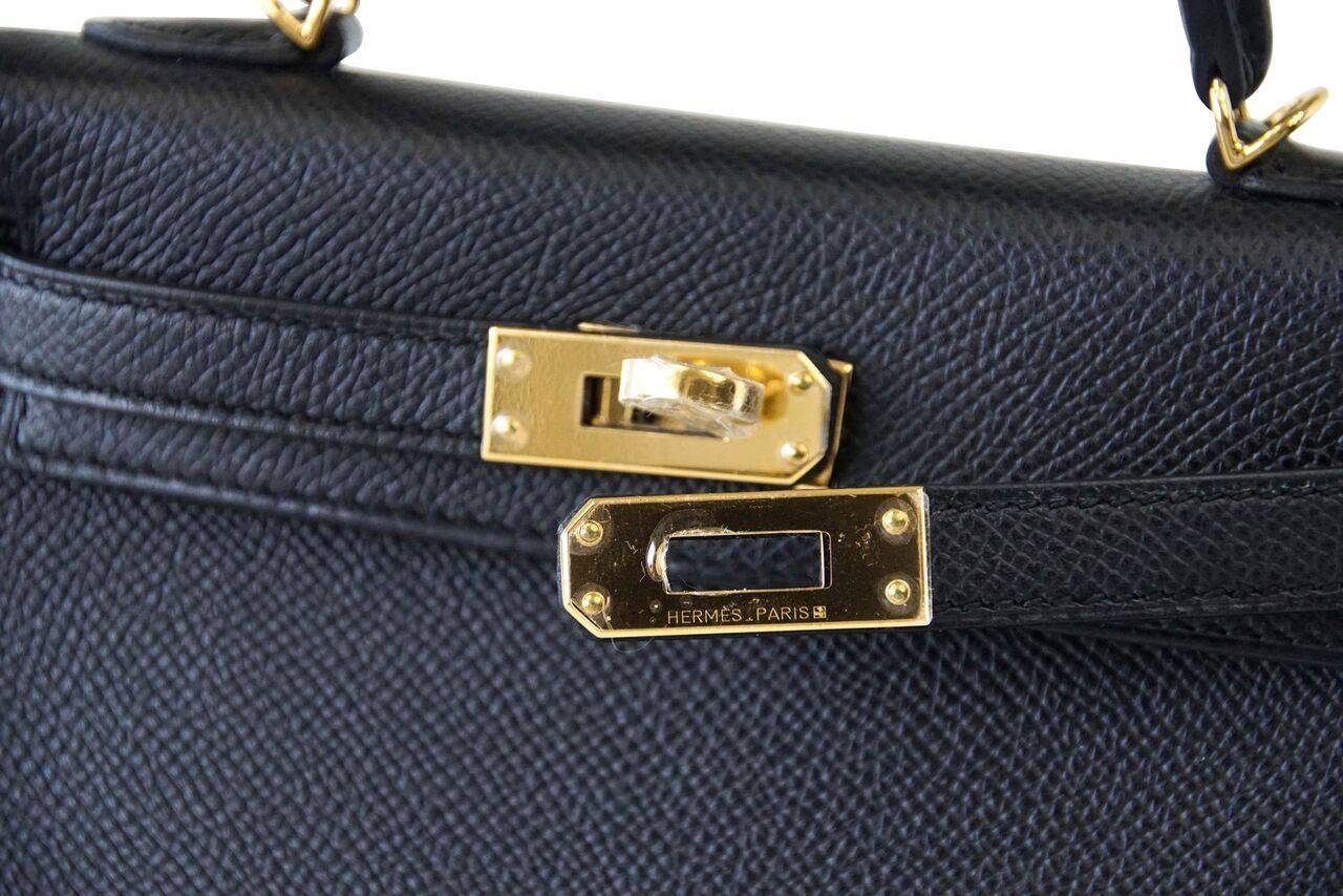 Hermes Kelly 20 Mini Kelly II Limited Edition Black Epsom Gold Hardware In New Condition In Miami, FL