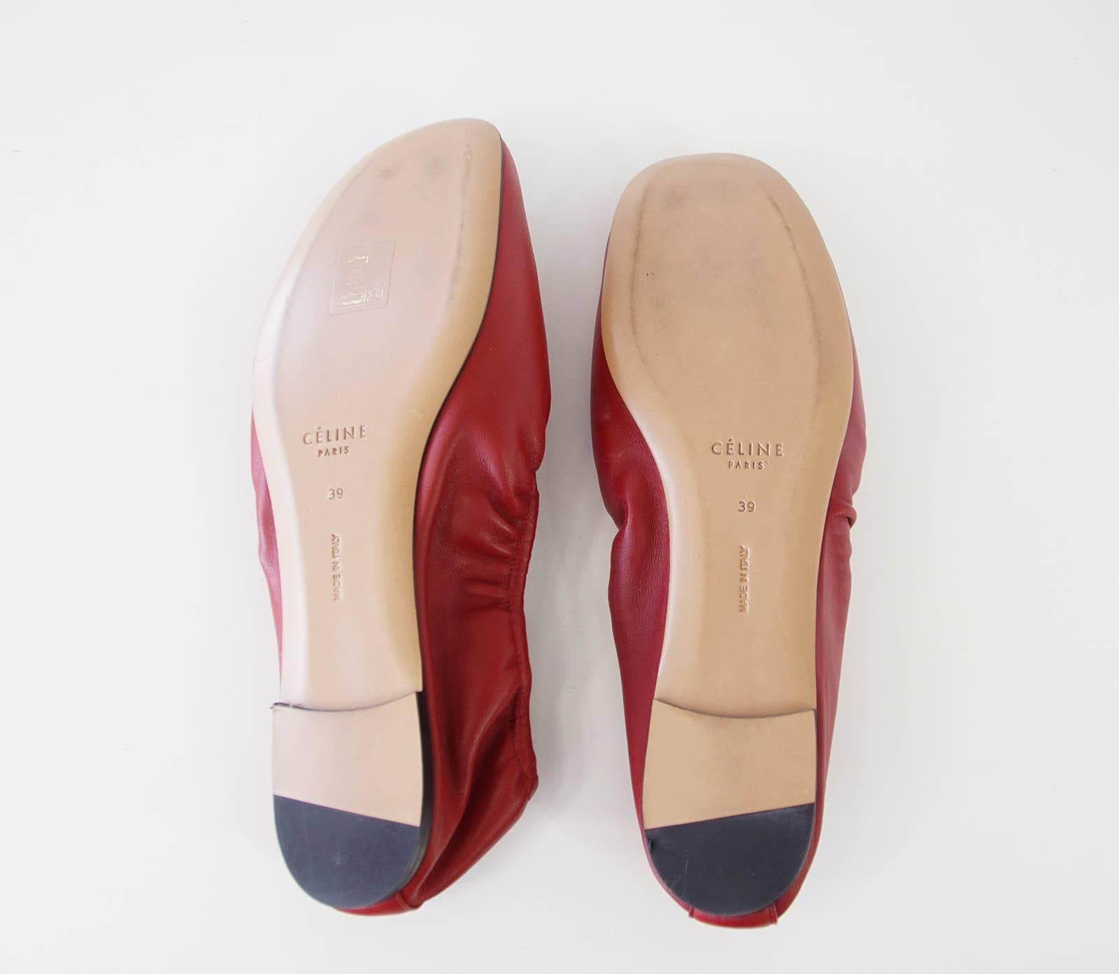 CELINE Shoe Buttery Red Leather Ballet Flat Chic Styling  39 / 9  In Excellent Condition In Miami, FL