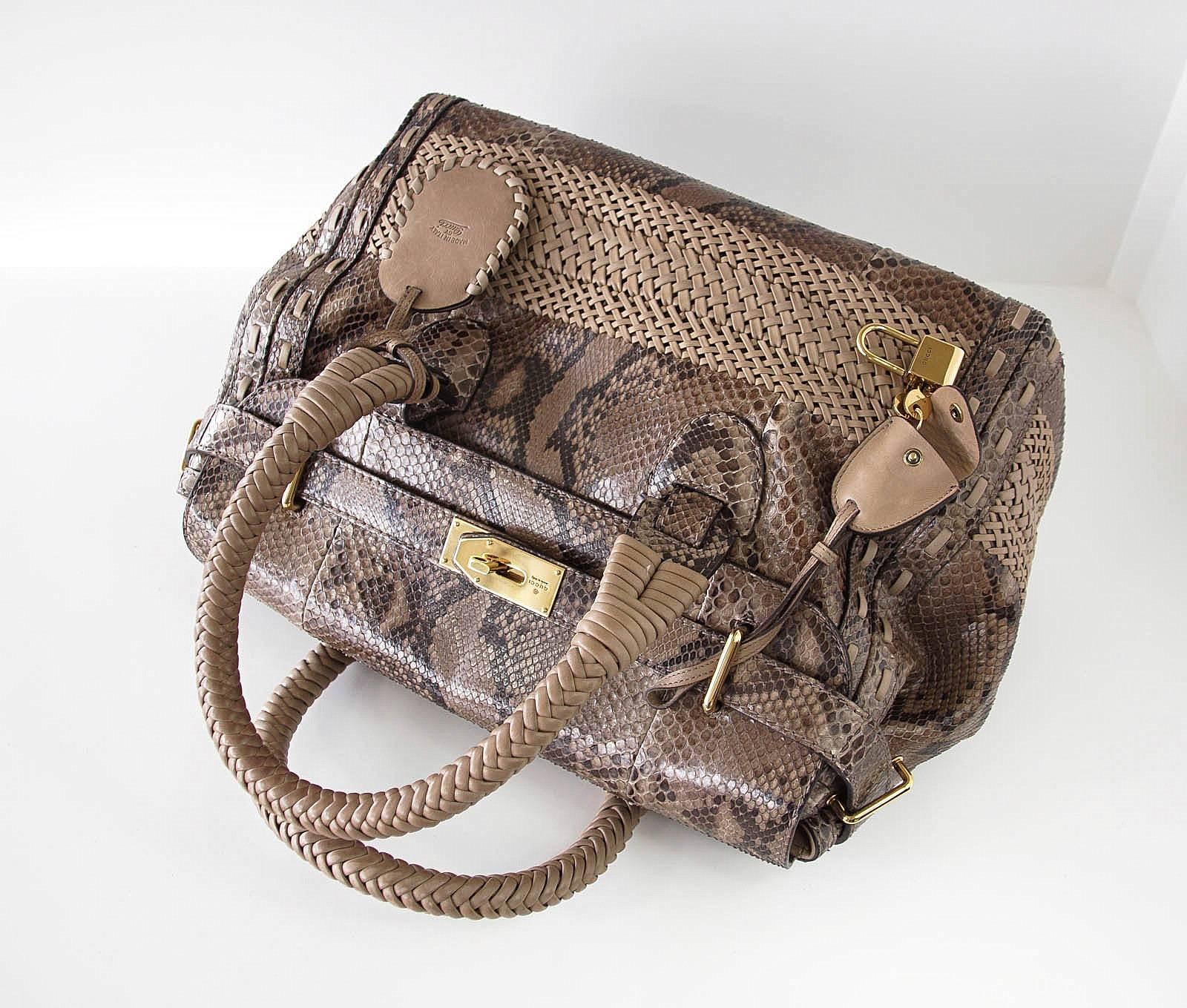 GUCCI Bag Snakeskin Taupe Satchel Rich Details Gold Hardware mint In Excellent Condition In Miami, FL
