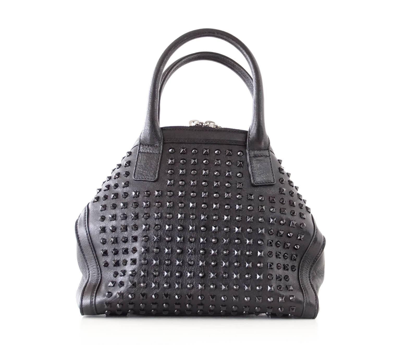 Alexander McQueen Bag Black on Black De Manta Tote Shoulder Strap In Excellent Condition In Miami, FL