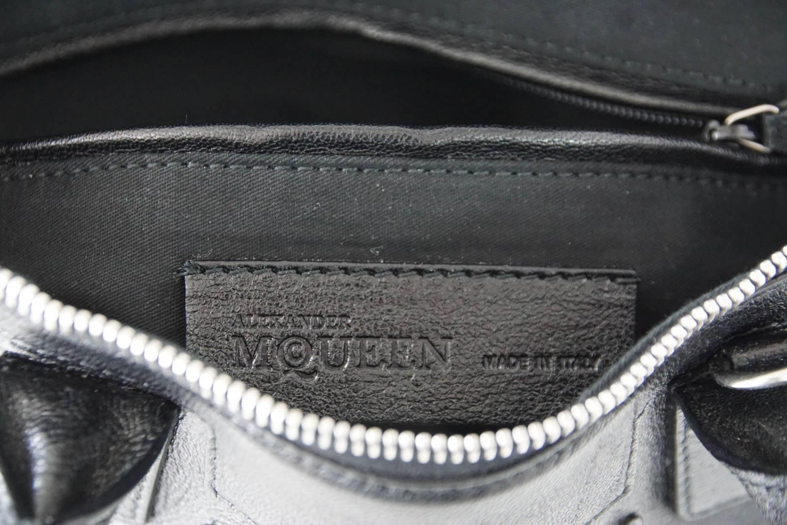 Alexander McQueen Bag Black on Black De Manta Tote Shoulder Strap 1