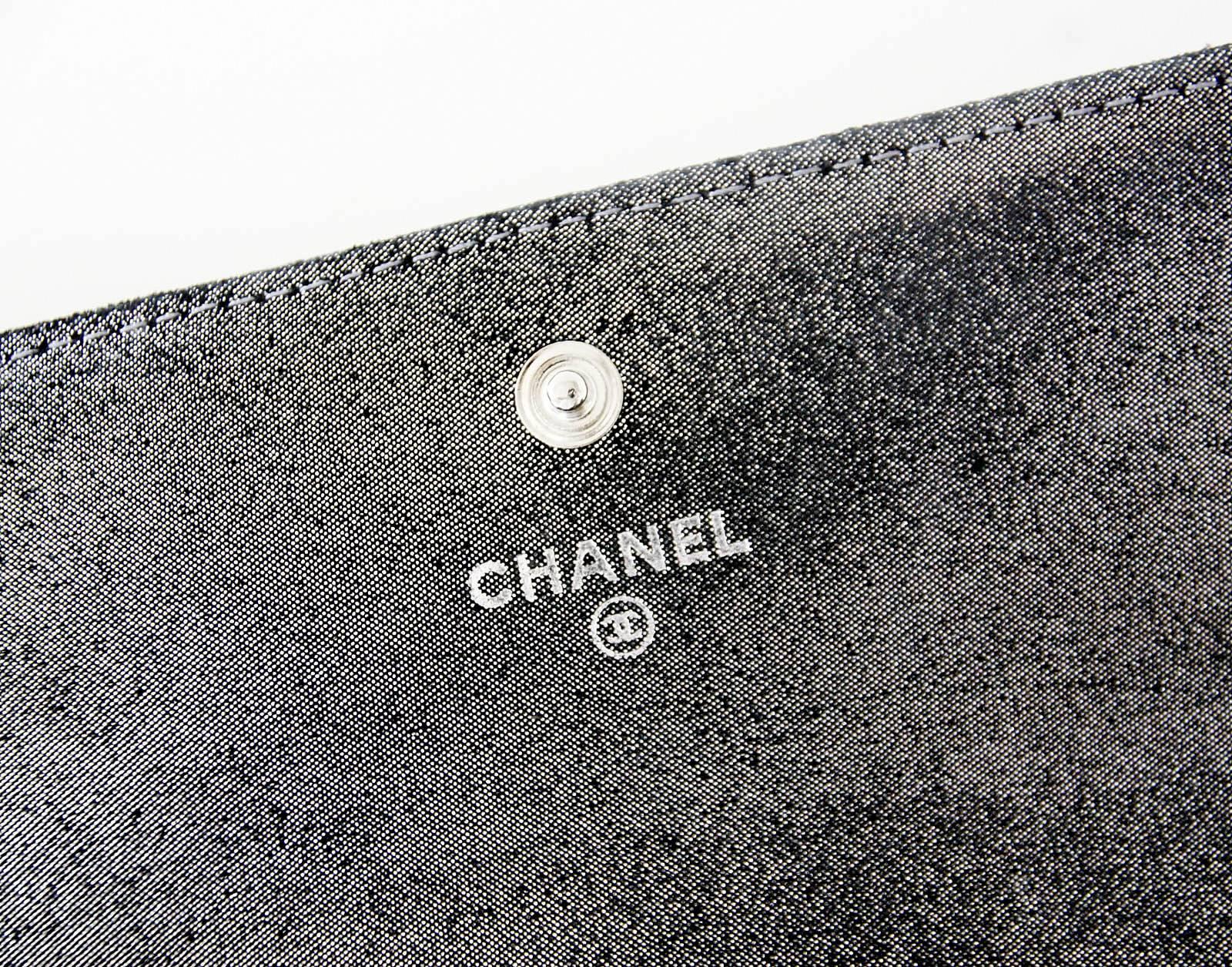 Chanel Wallet Metallic Silver Quilted Leather Paris-Edinburgh 1
