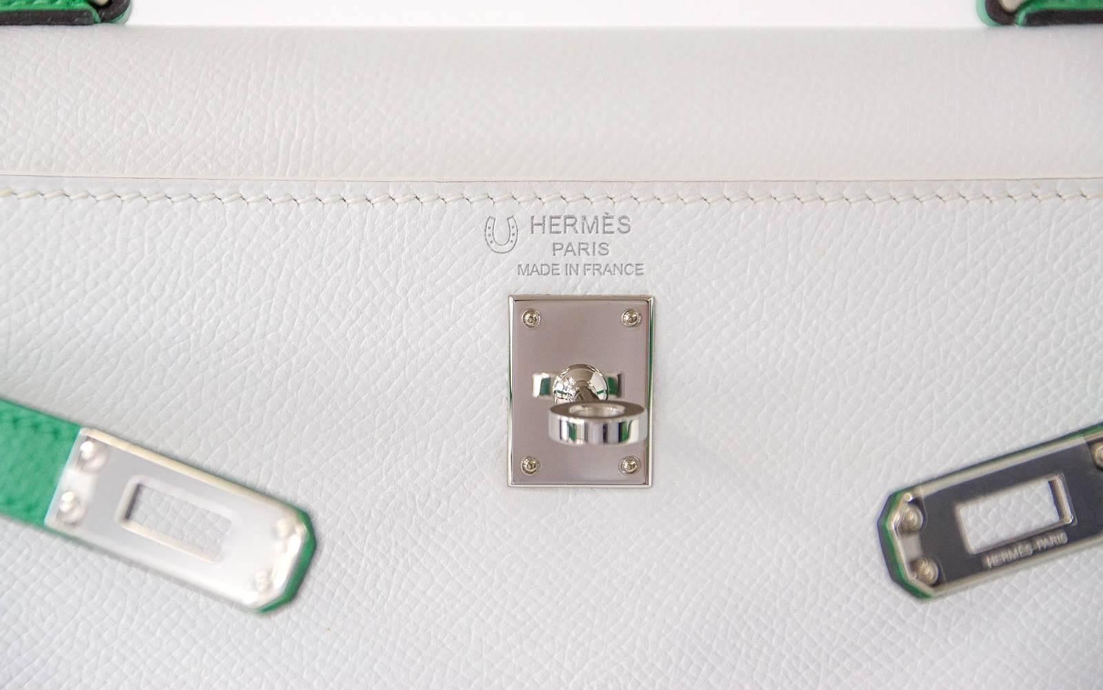 Guaranteed authentic gorgeous 25 Hermes Kelly Sellier Horseshoe in crisp White and fresh Bamboo.
Created in Epsom leather.
Accentuated with palladium hardware.  
Comes with signature raincoat, shoulder strap, sleepers, lock, keys and