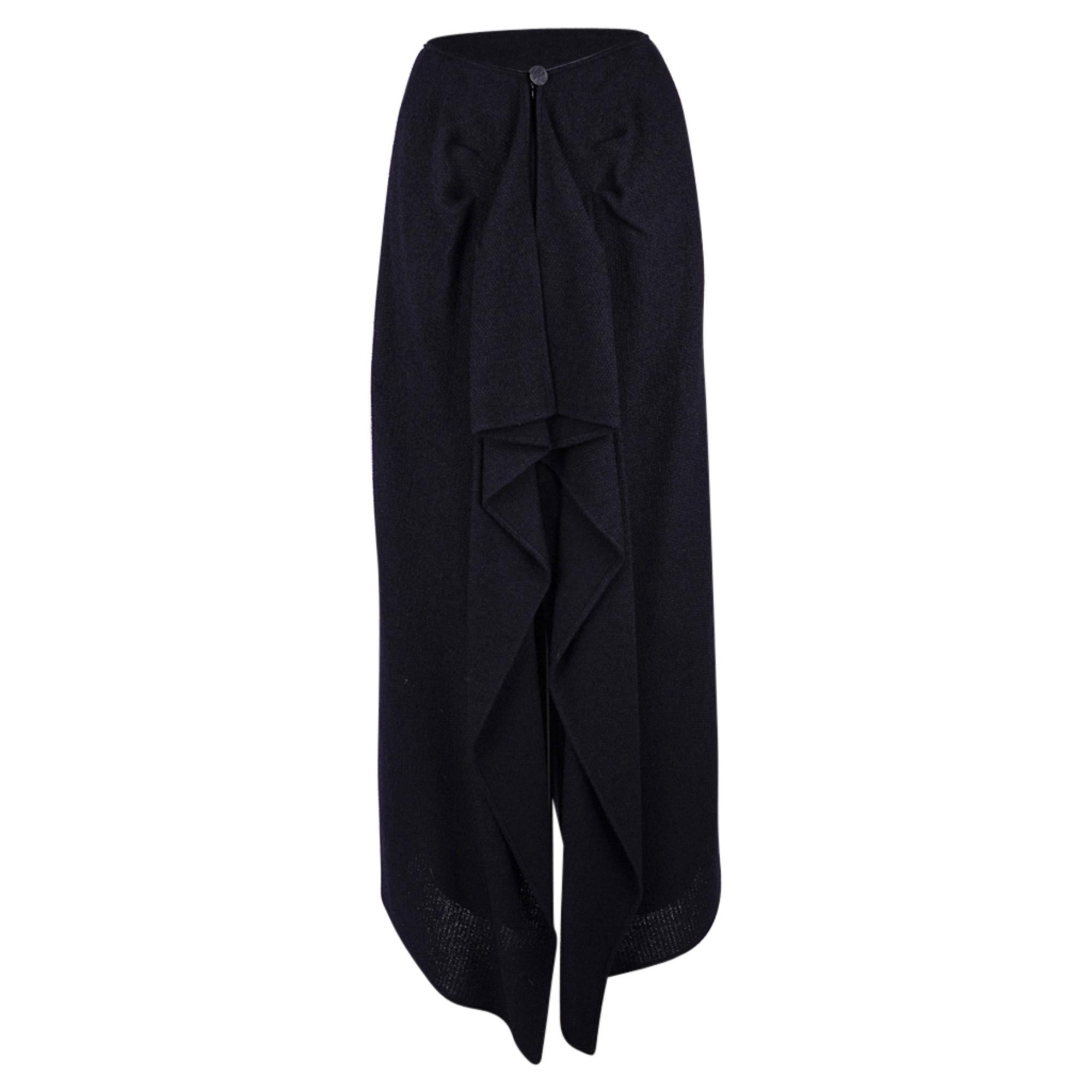Black Chanel 98A Long Straight Skirt Beautifully Draped Rear 36 / 4