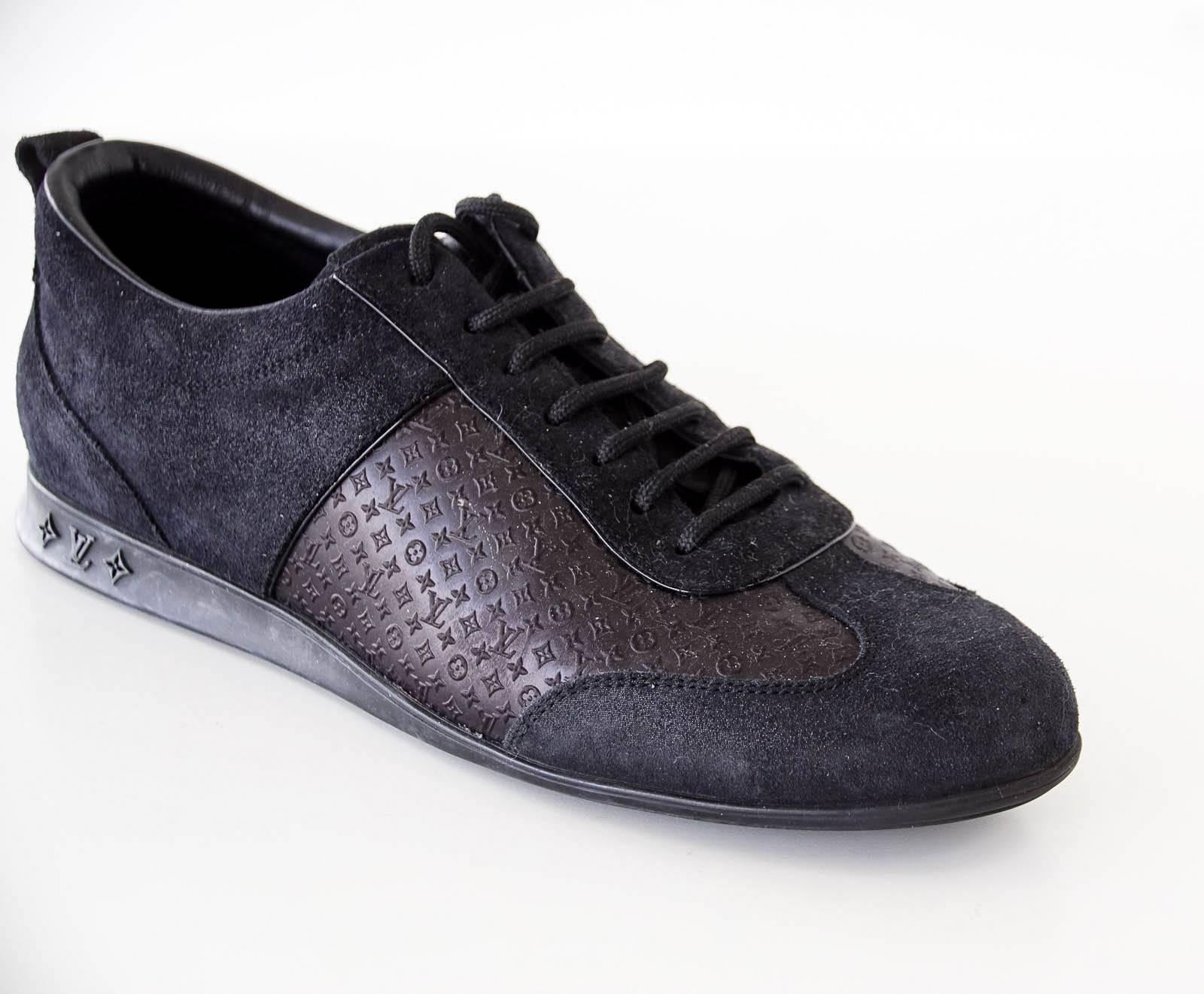 Louis Vuitton Sneaker Monogram Leather Black Suede  39 / 9 In Excellent Condition In Miami, FL