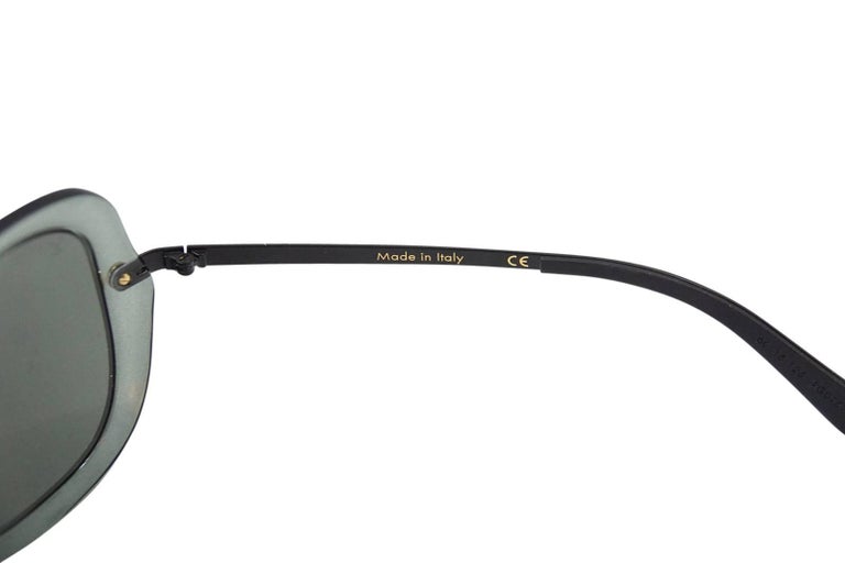 Louis Vuitton Sunglasses Gray Aviators For Sale at 1stdibs