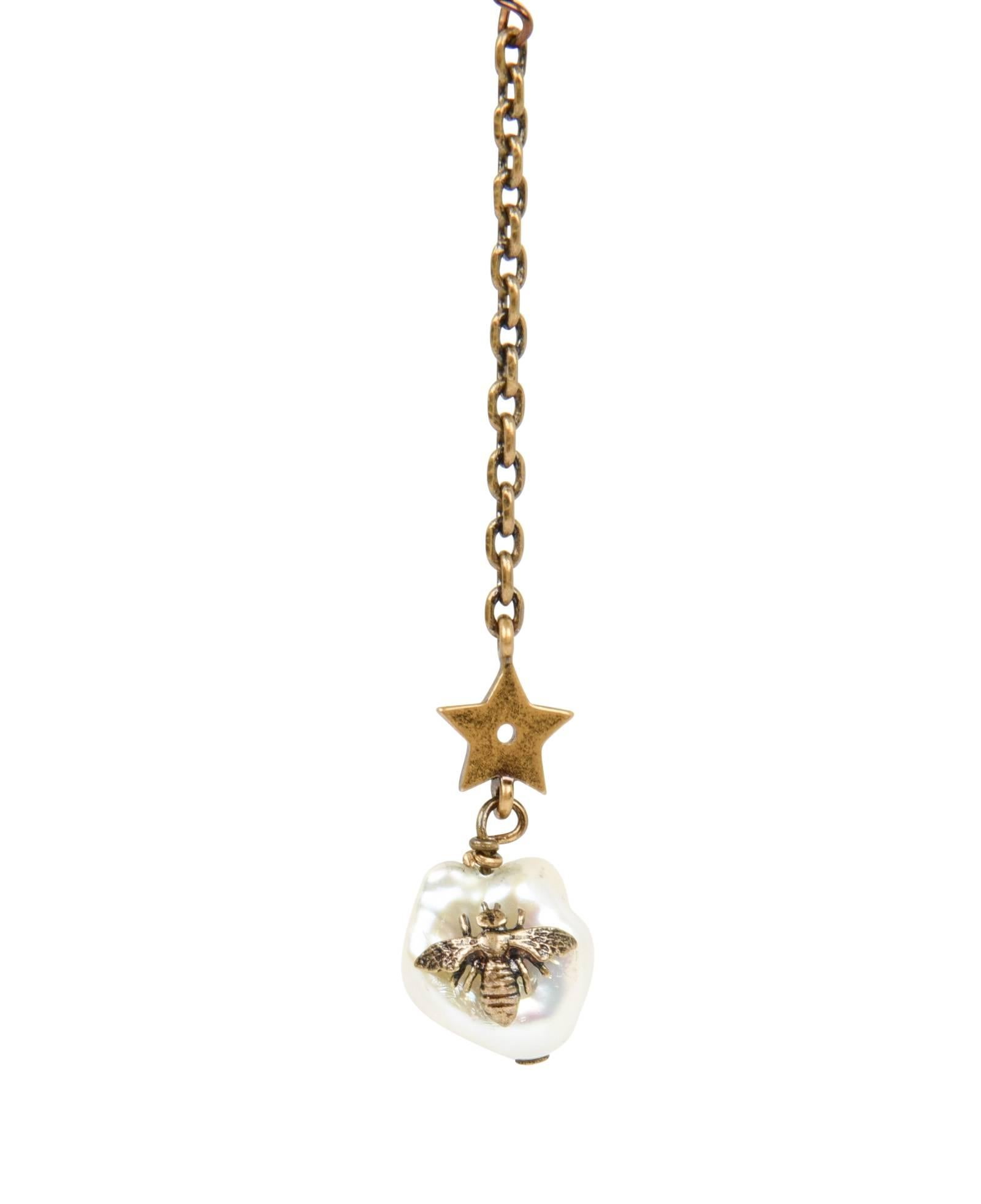 Christian Dior Collier lariat Y avec perles et logo en forme d'abeille, neuf dans sa boîte en vente 1