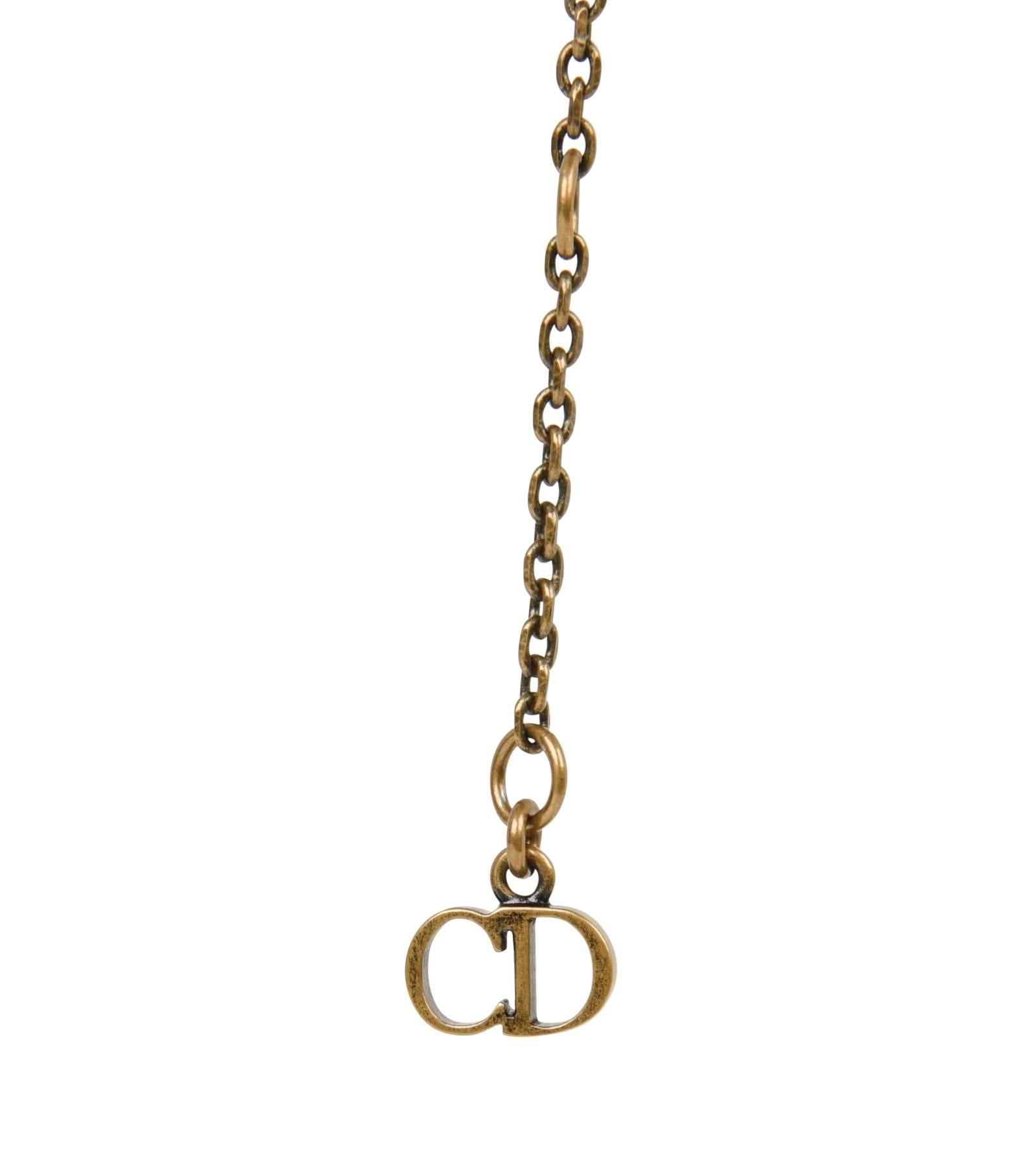 Christian Dior Collier lariat Y avec perles et logo en forme d'abeille, neuf dans sa boîte en vente 3