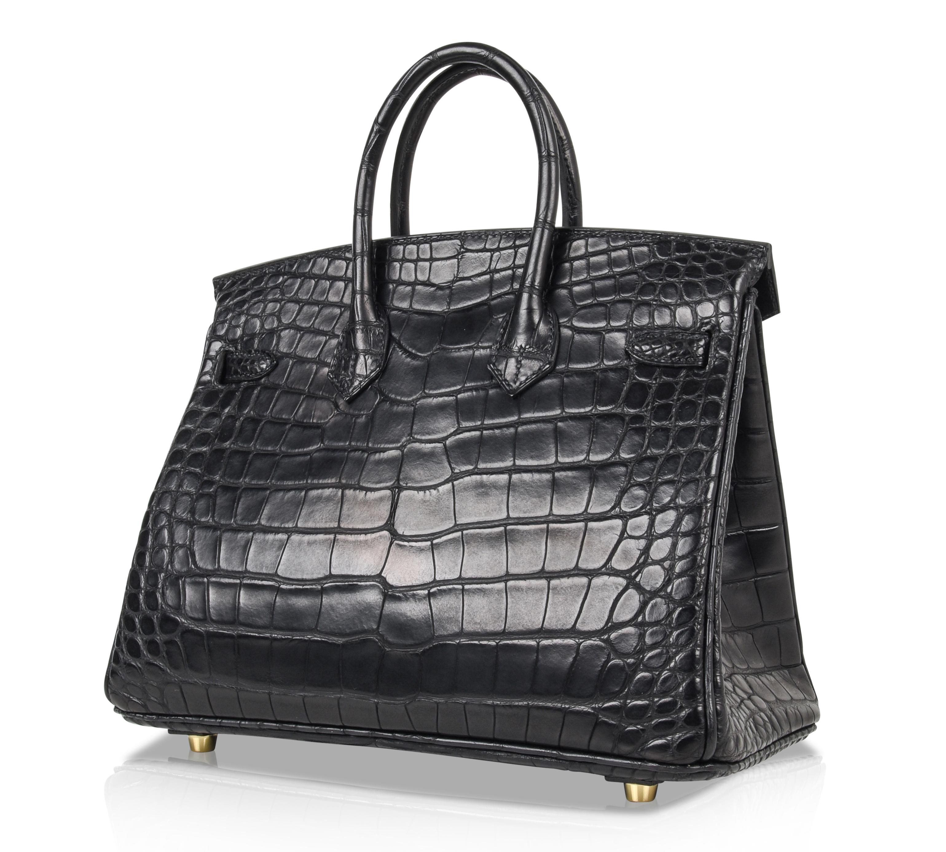 Hermès - Sac Birkin 25 noir mat en alligator avec accessoires dorés 4