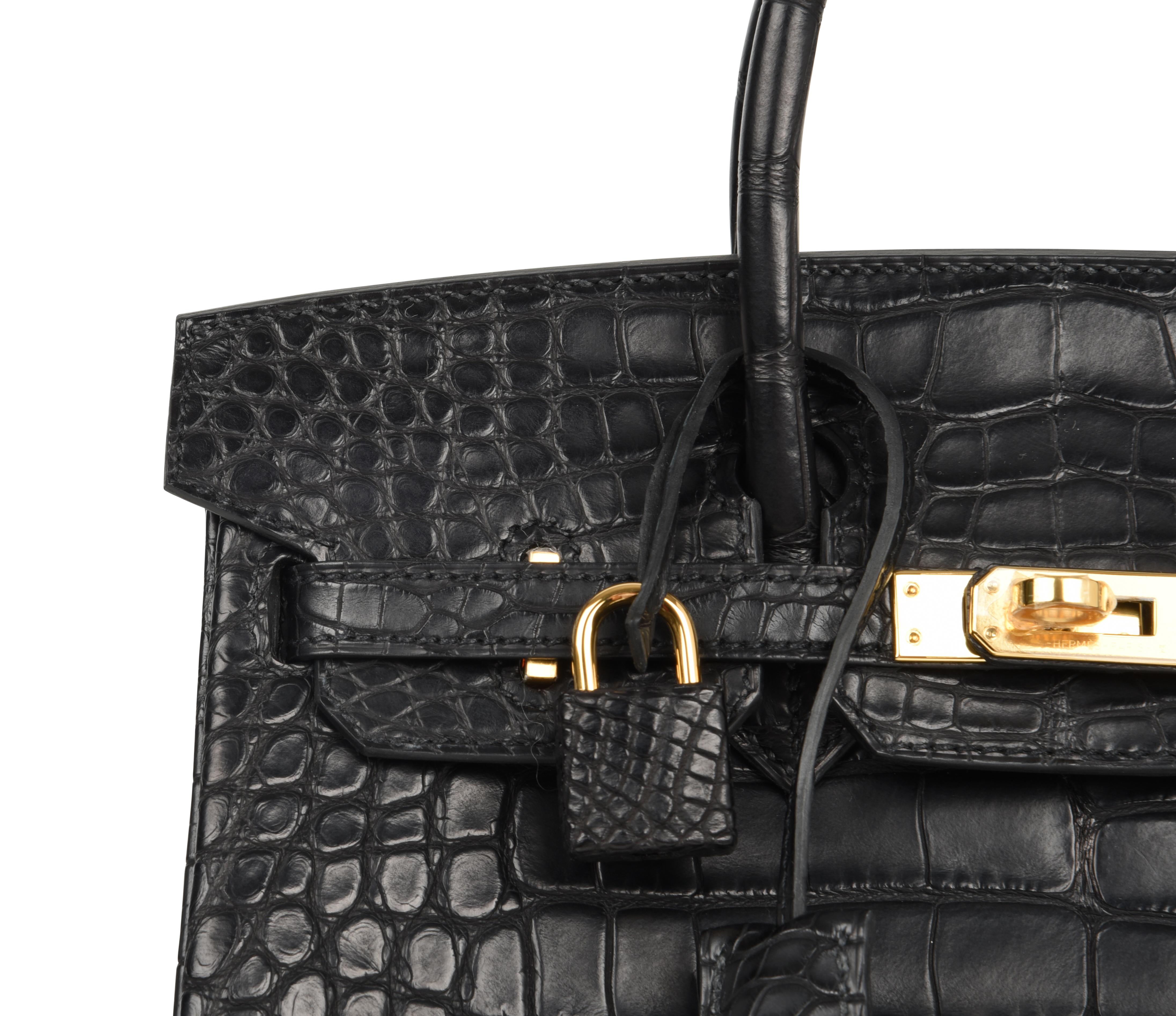 Hermès - Sac Birkin 25 noir mat en alligator avec accessoires dorés 8