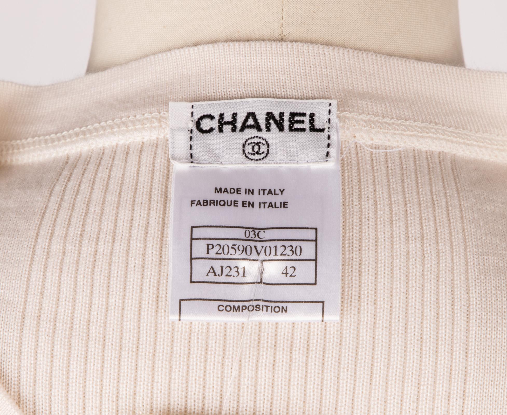 Chanel 03C Top Cream Cashmere Silk Soft and Light Pretty Detail 42 / 8 nwt 1