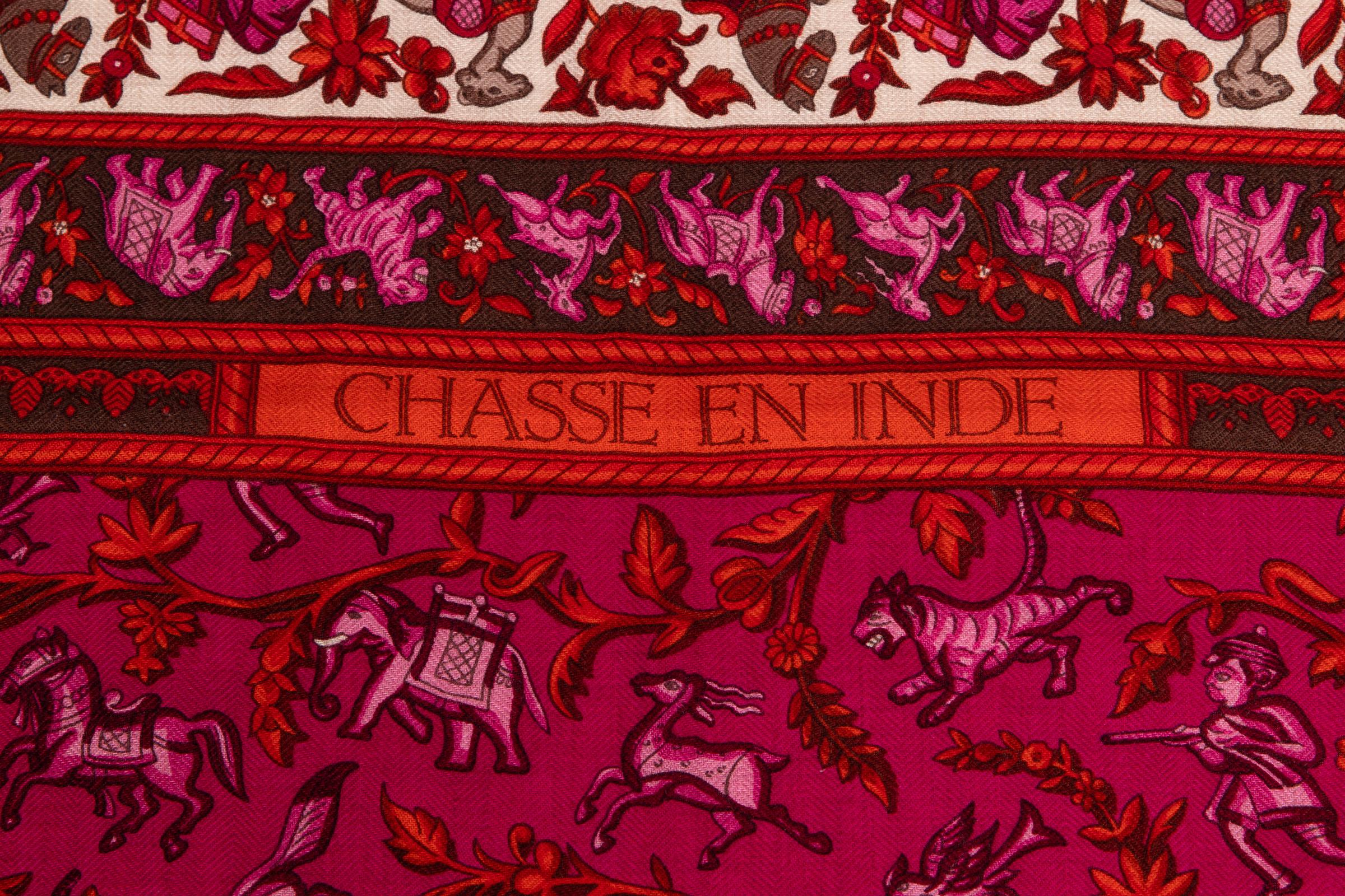 Hermes GM Shawl Chasse en Inde Fuchsia Pink Cashmere Silk Vintage In Excellent Condition In Miami, FL