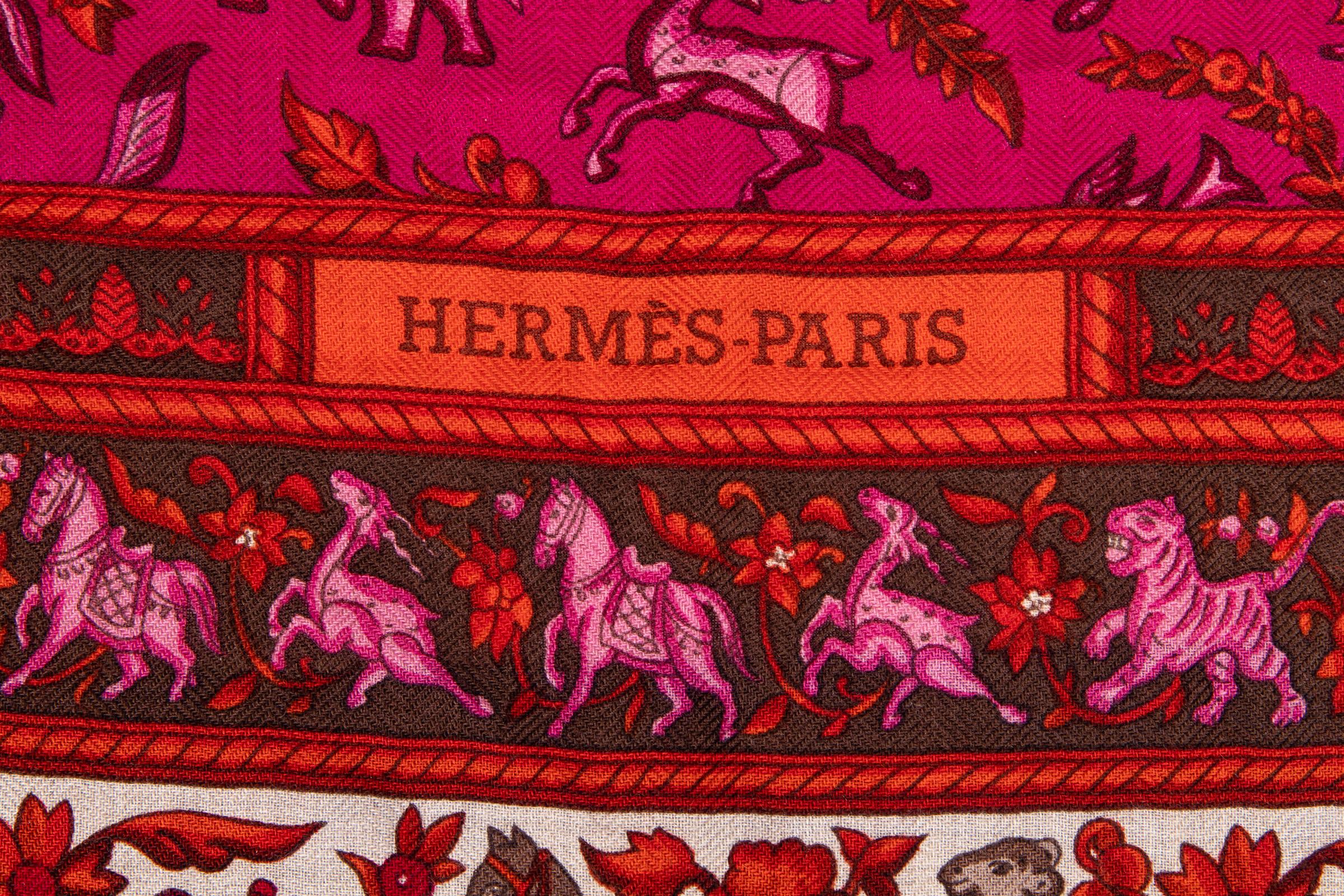 Hermes GM Shawl Chasse en Inde Fuchsia Pink Cashmere Silk Vintage 4