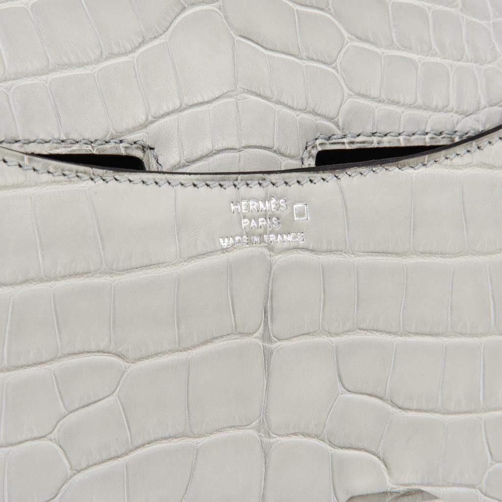 Sac Hermès Constance 18 gris perle en alligator mat et palladium, neuf dans sa boîte en vente 6