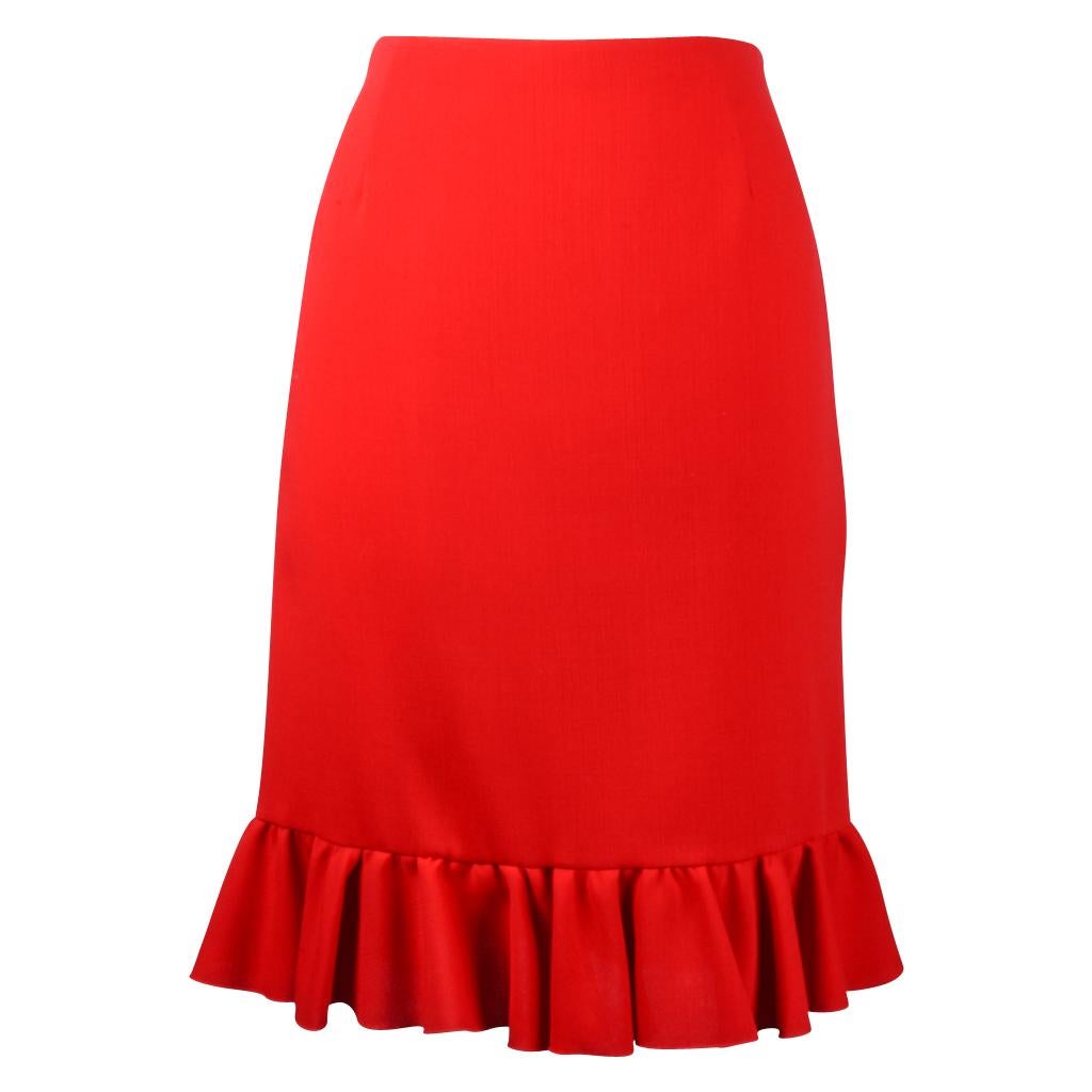 Women's Valentino Skirt Signature Red Flirty Ruffle Hem and Rear Detail 8 New