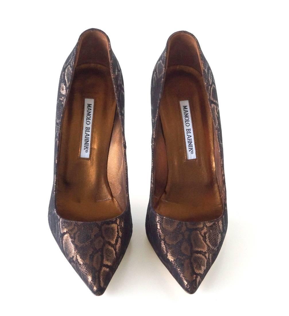 Women's Manolo Blahnik Shoe Coppery Bronze Faux Python Pump 39 / 9 New For Sale