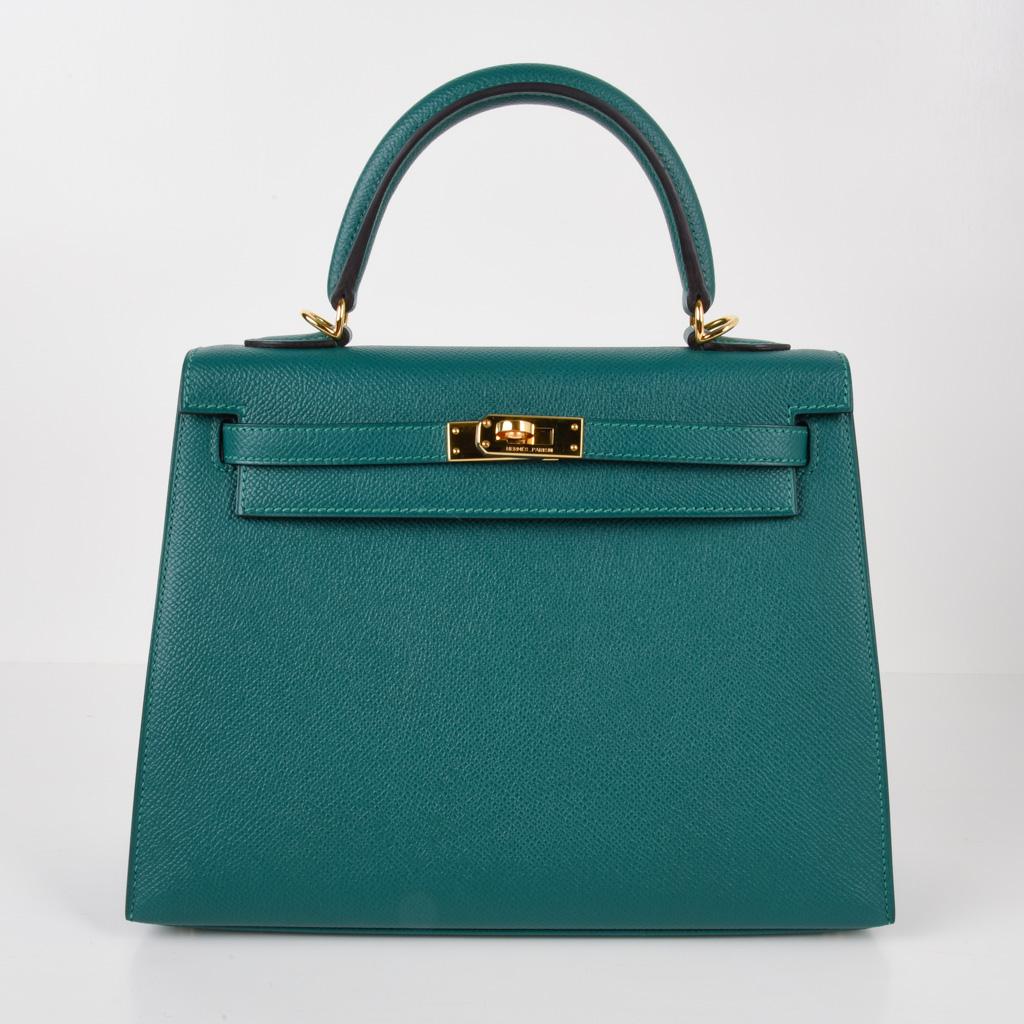 Hermes Kelly 25 Bag Sellier Malachite Gold Hardware Epsom In New Condition In Miami, FL