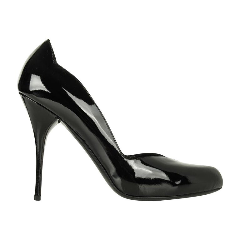 Valentino Shoe Jet Black Patent Sweetheart Lines 7 / 37 New For Sale at