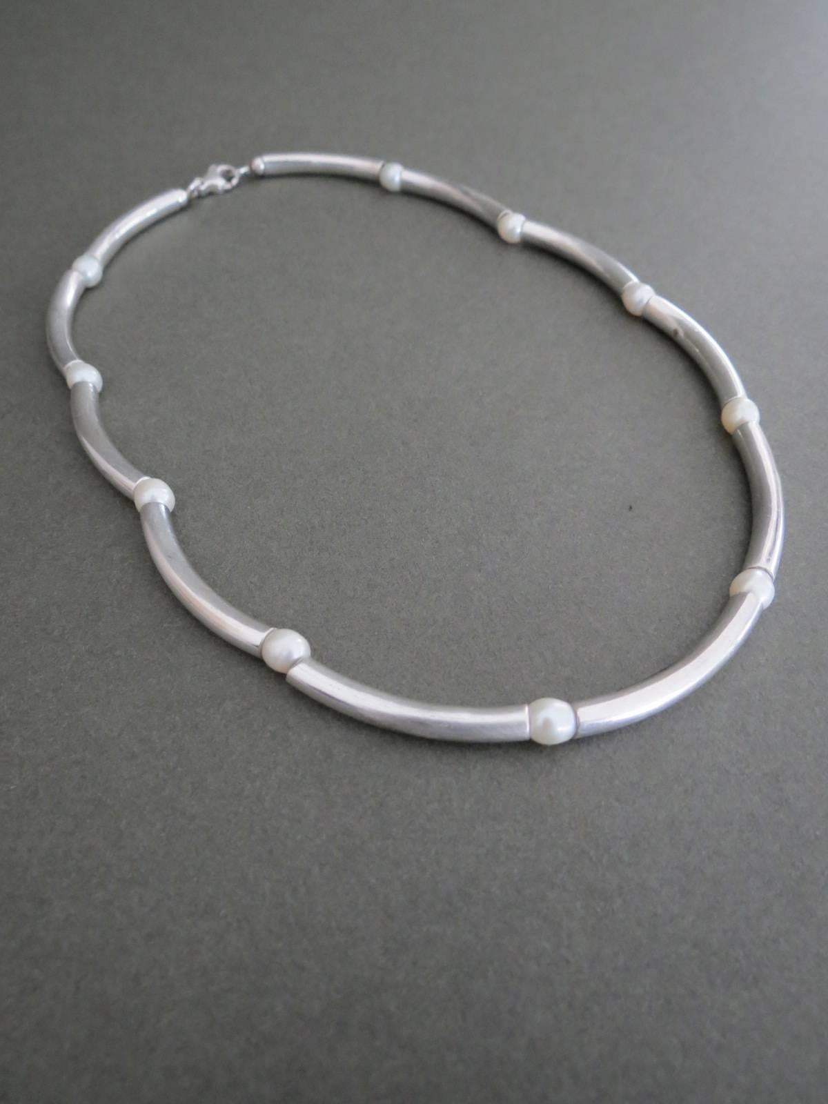 Vintage Danish Mid Century Silver Pearl Modernist Necklace Choker. Hallmarked.
Item Specifics
Length: 41cm (approx 16.00