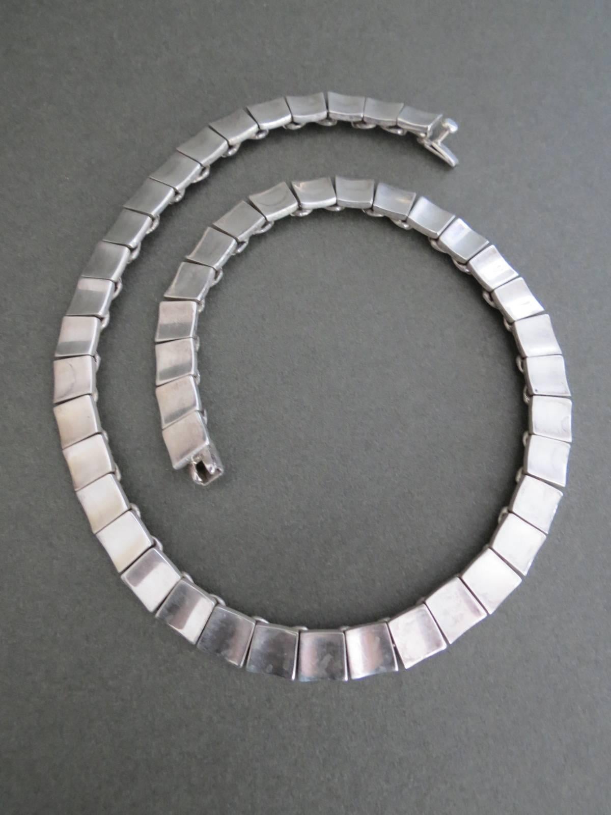 Modernist Mid Century Silver Choker Necklace  In Good Condition For Sale In Hove, GB