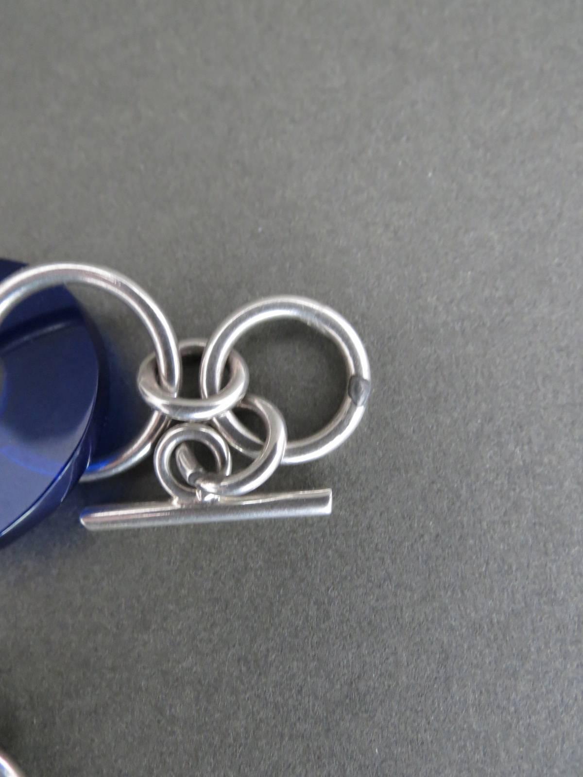 Mid Century Modernist Silver Lucite Bracelet Tego & Co For Sale 2