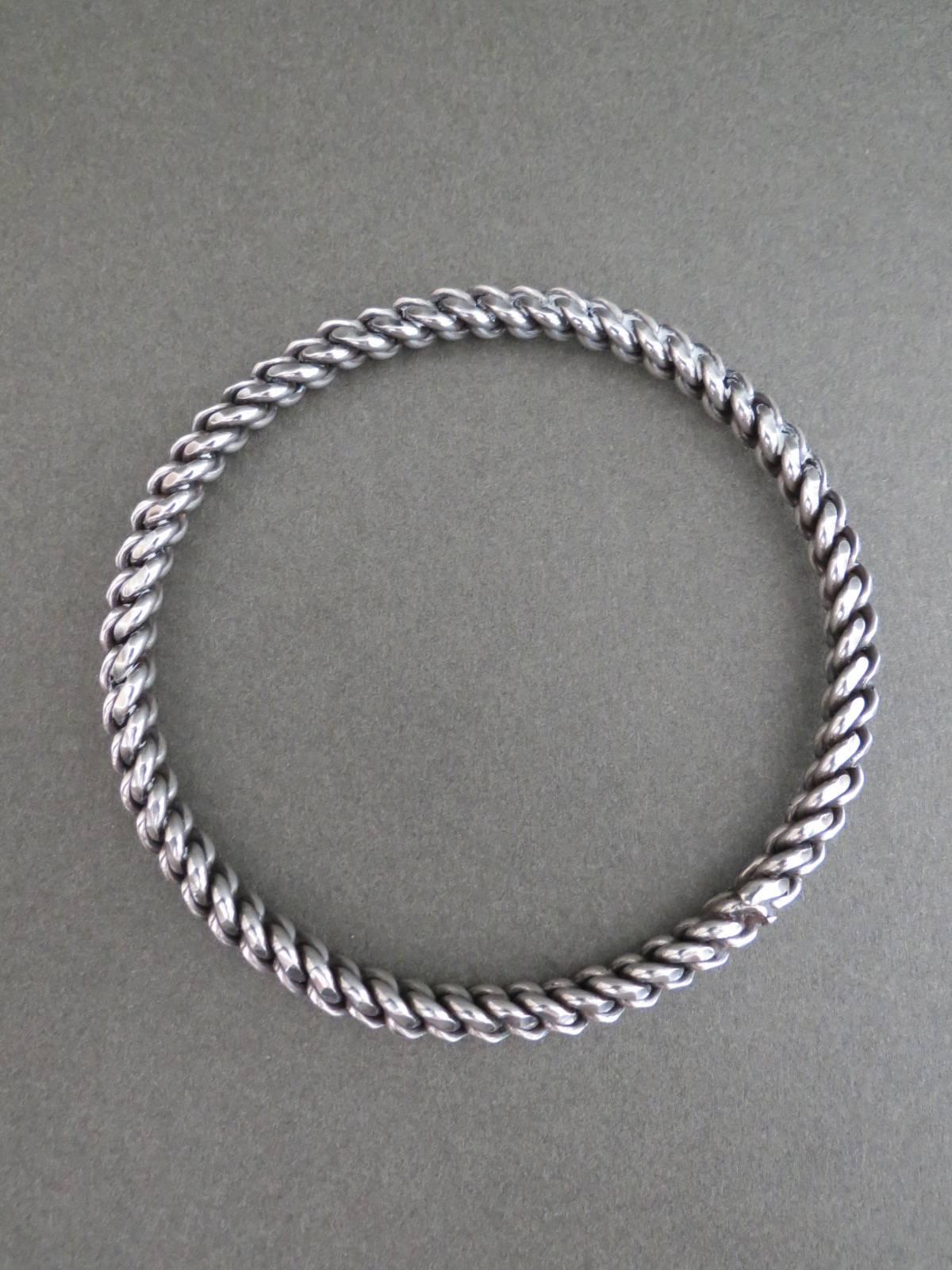 Vintage Danish Solid 925 Sterling Silver Rope Bracelet.
Item Specifics
Width: 0.5cm (approx 0.00