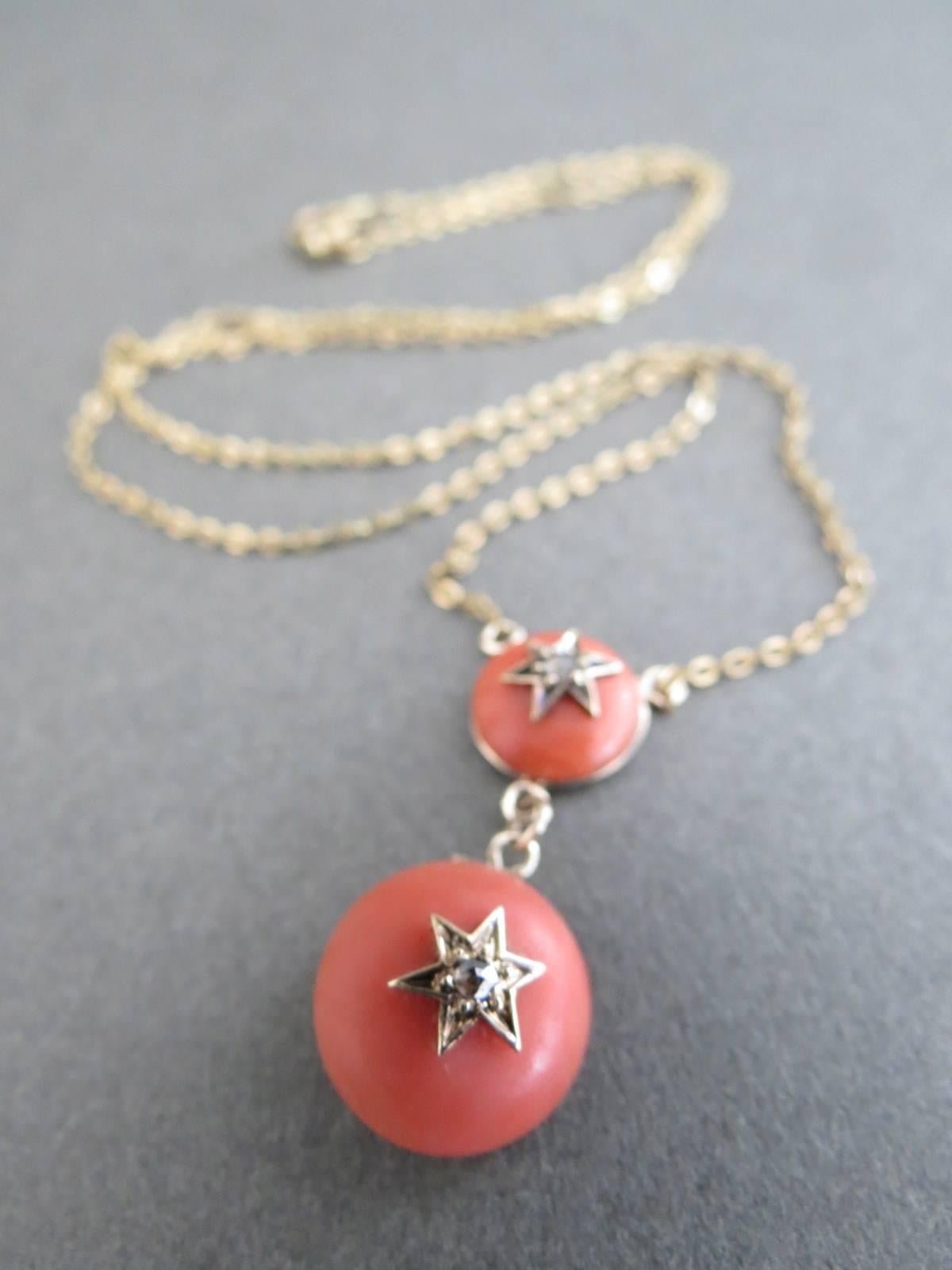 This is lovely hand made 9ct gold diamond and salmon coral pendant necklace.
Item Specifics
Length: 47cm (approx 18.50