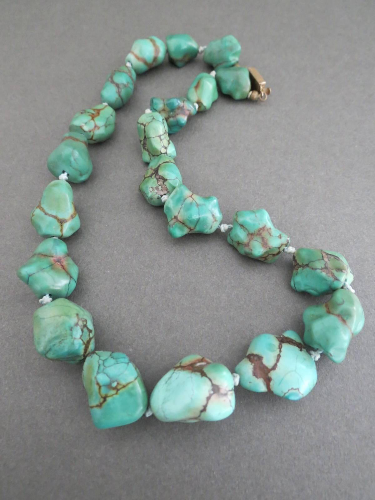 Vintage Chinese Turquoise Nugget Necklace Gold Plated Clasp In Good Condition For Sale In Hove, GB