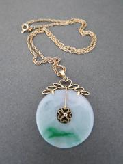 Vintage Chinese Apple Jade 14k Gold Pendant 9k Gold Necklace 14ct