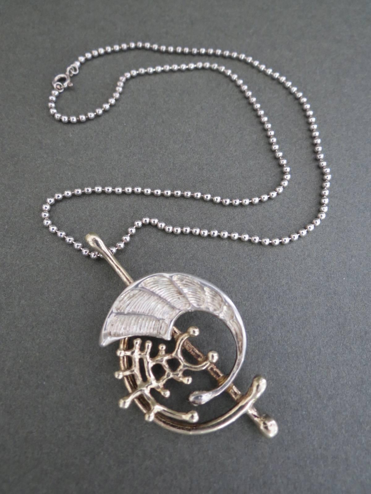 Vintage Sterling Silver Modernist Danish Pendant Necklace. Necklace added .
Item Specifics
Length: 40cm (approx 15.50