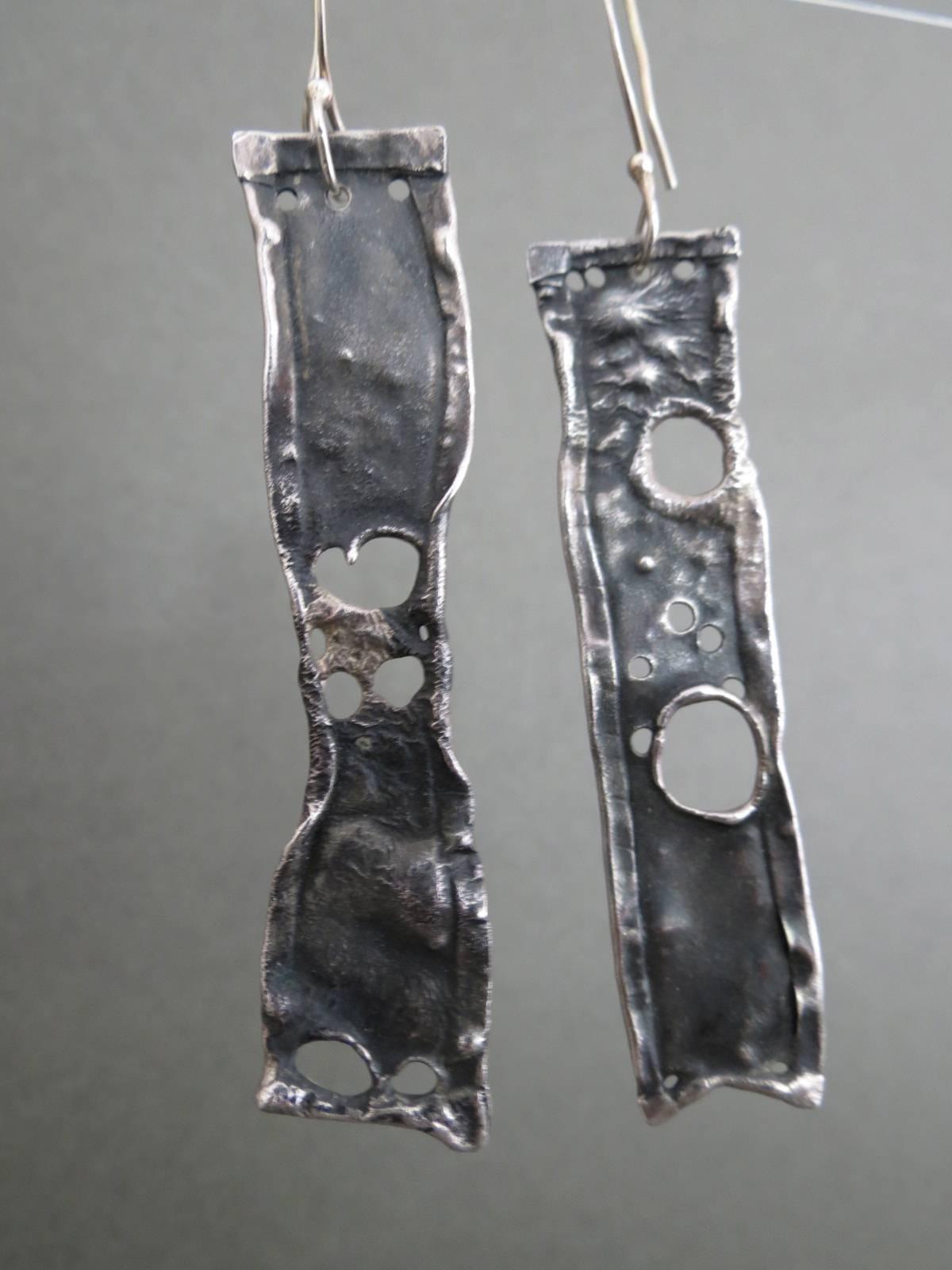 Vintage Modernist Silver Drop Earrings Danish Mid Century Dangle Earrings In Good Condition For Sale In Hove, GB