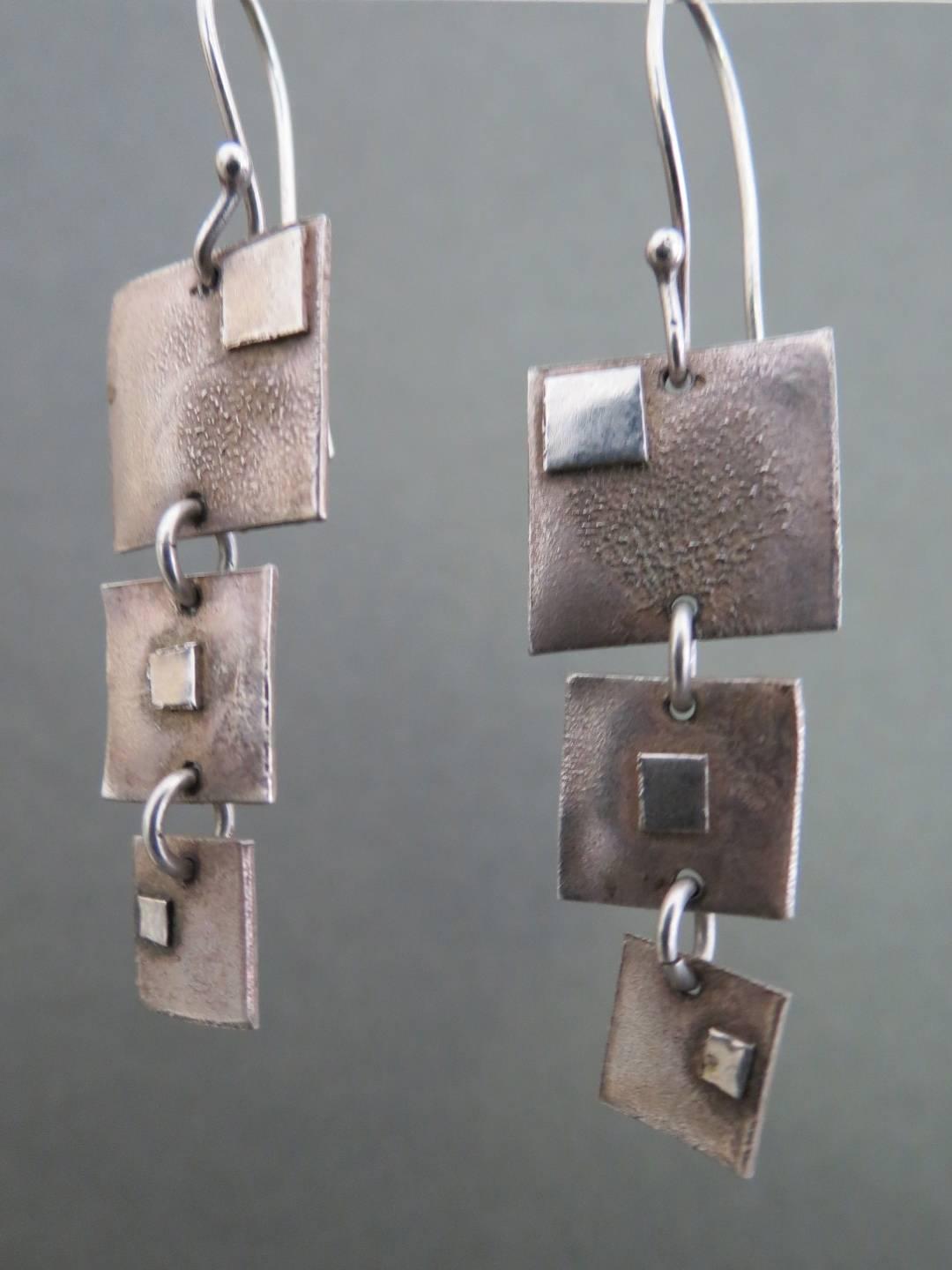 This vintage set of Danish silver earrings would be lovely addition to your collection.
Item Specifics
Height: 5cm (approx 2.00