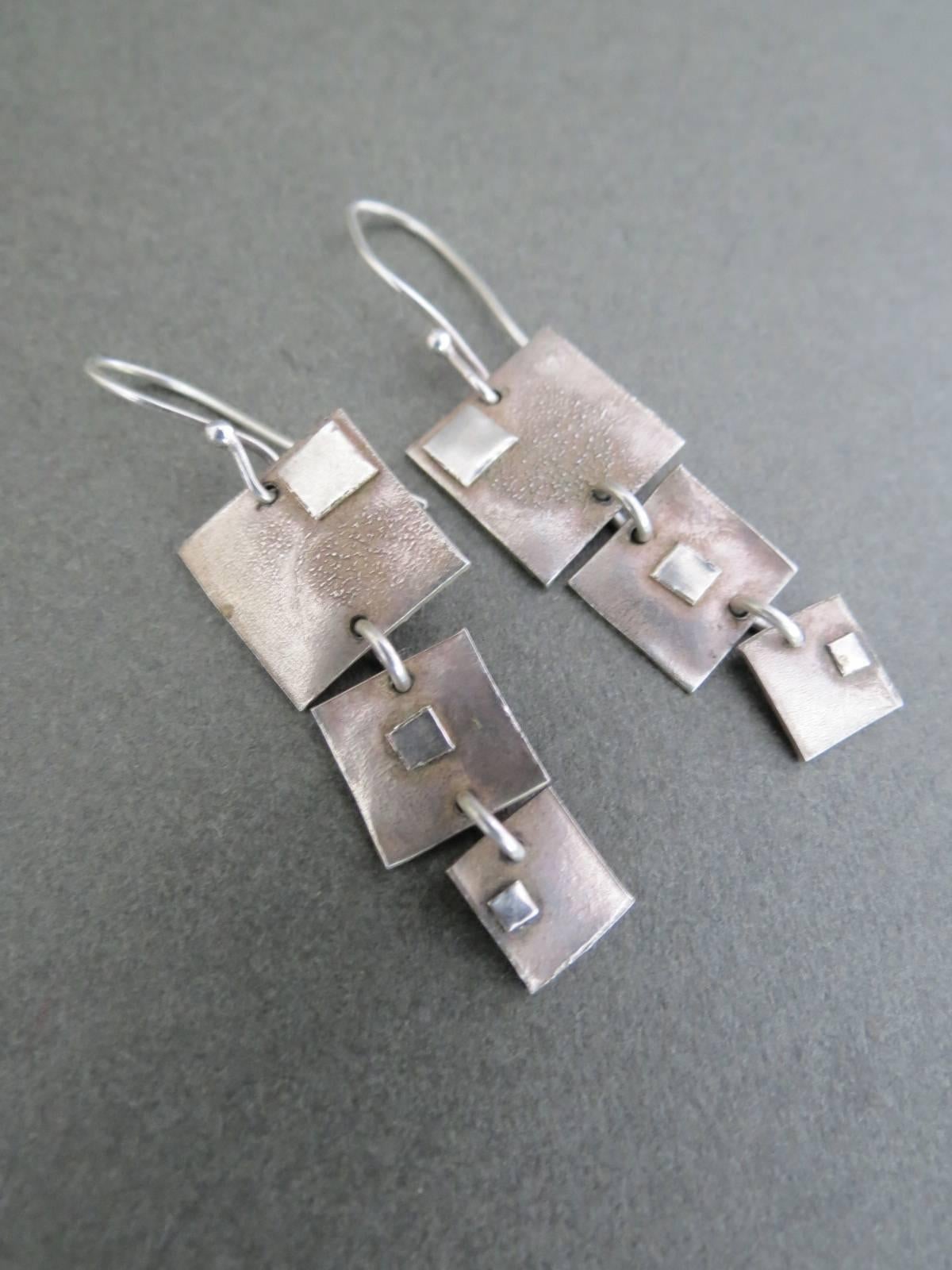 Vintage Modernist Silver Drop Earrings Danish Mid Century Dangle Earrings In Good Condition In Hove, GB