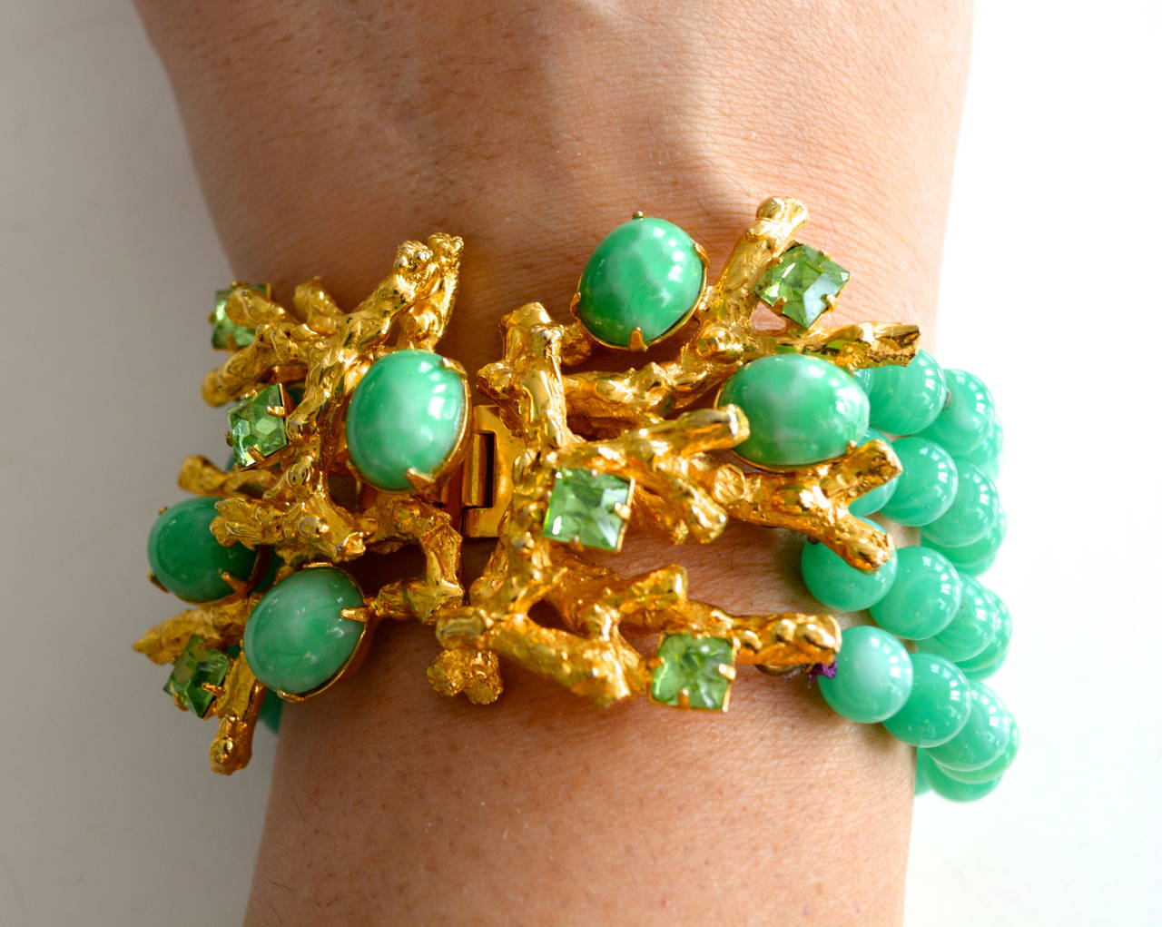 William de Lillo Green Glass Bracelet / Metal Coral Clasp 2