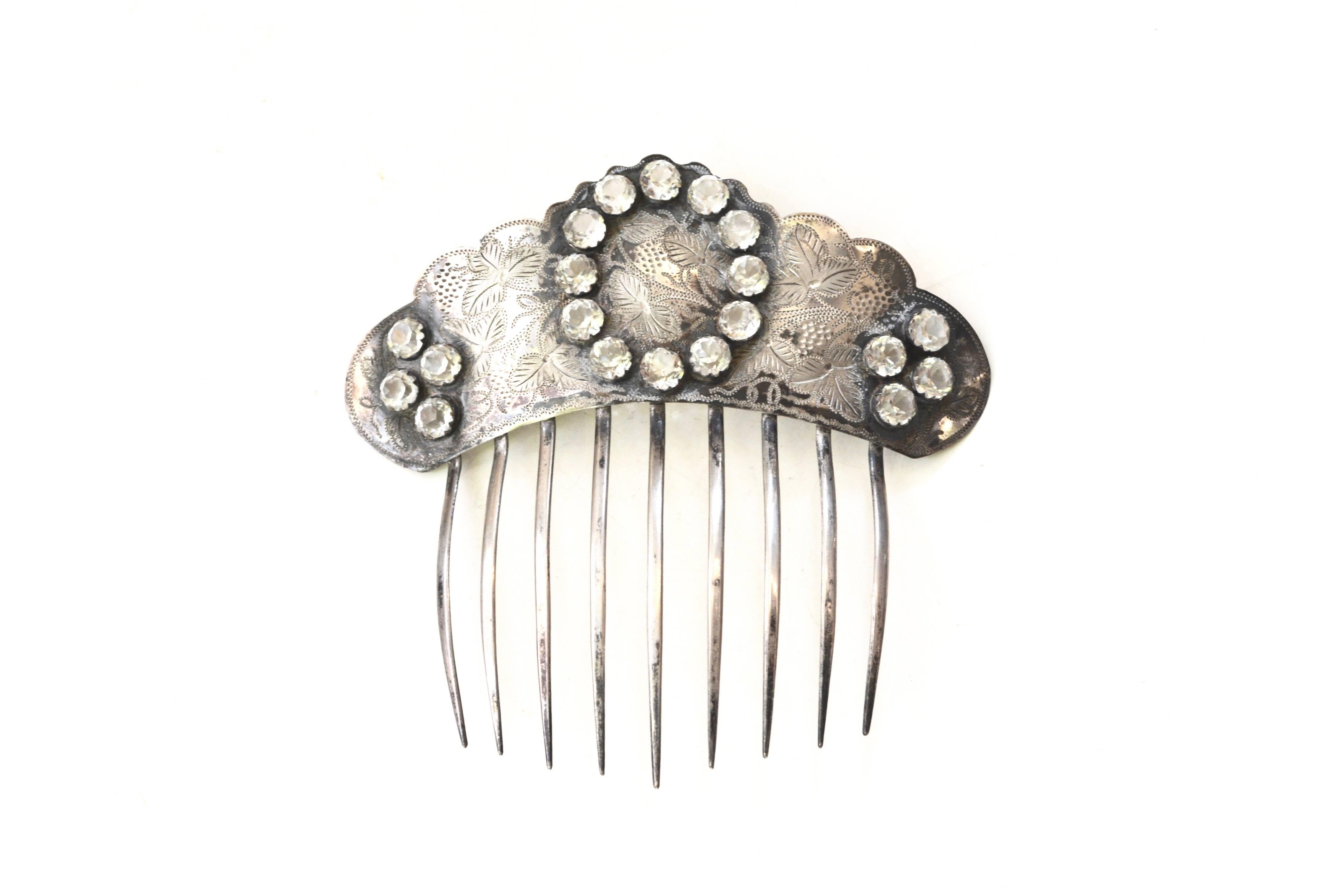 Rare gorgeous silver paste stone hair comb, circa 1850s. Unmarked, silver content is about 800. Would be stunning for an event or wedding.  About 5