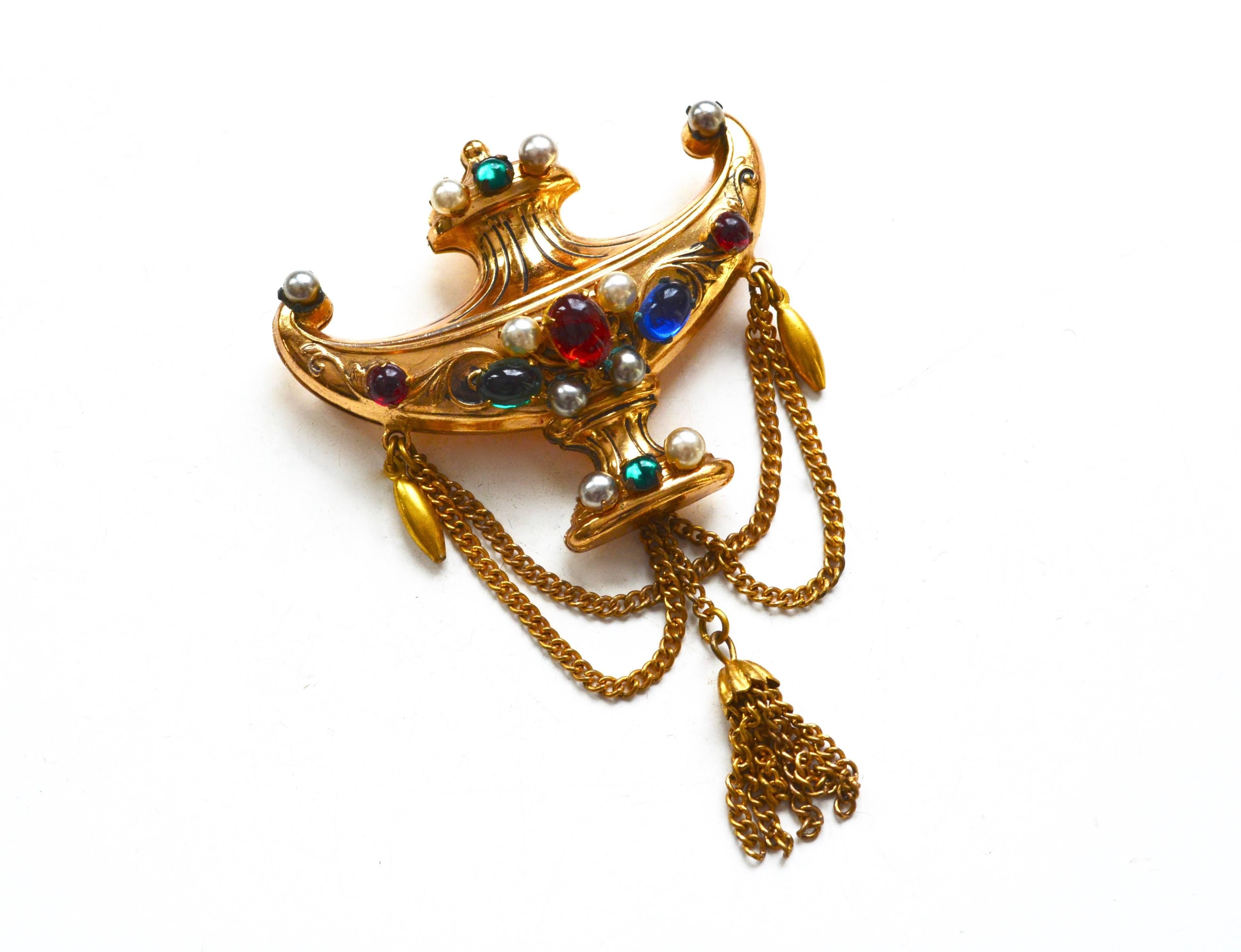 1940s Coro Aladdin's Lamp Brooch In Excellent Condition In Litchfield County, CT