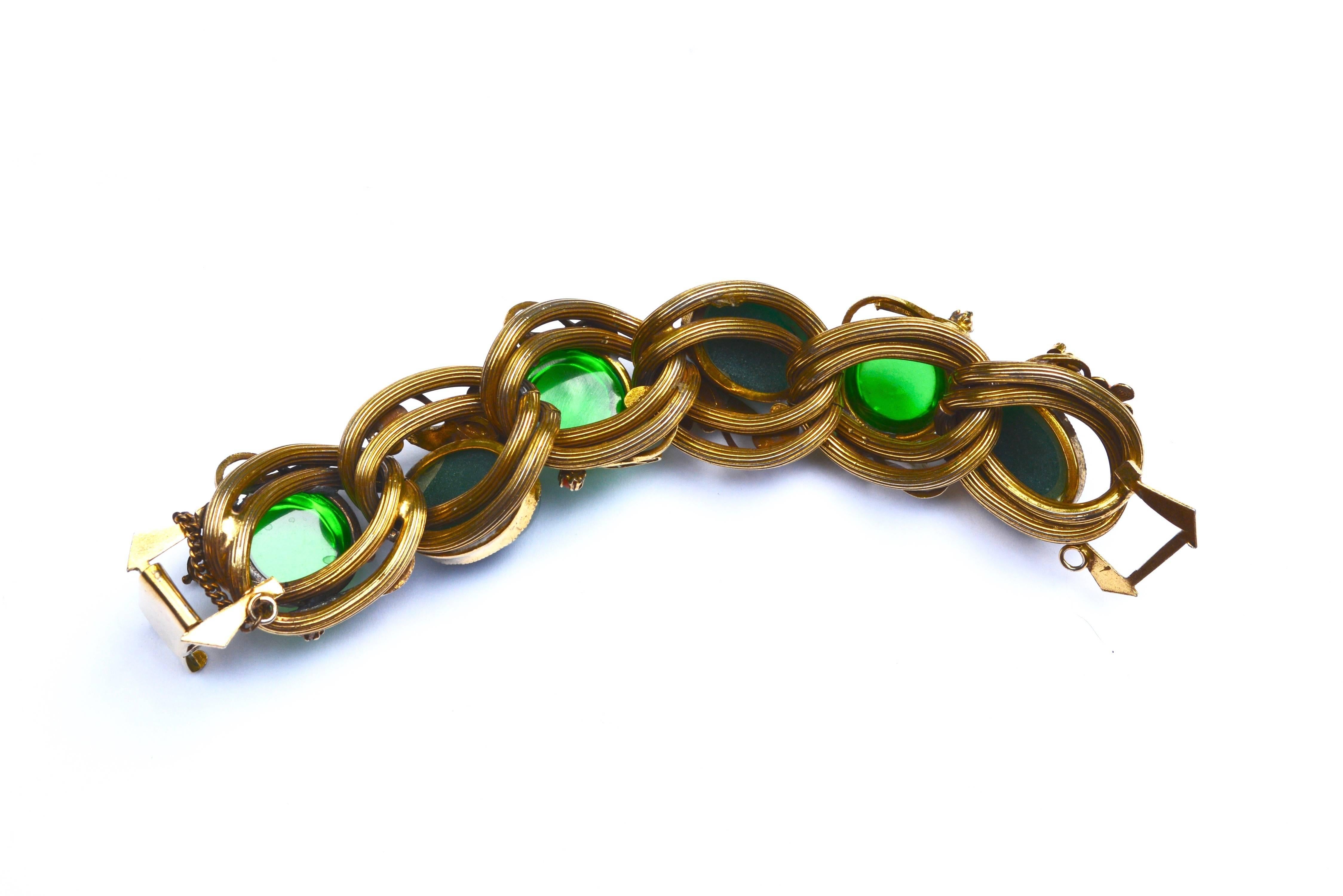 Oversized 1950s Green Glass Nouveau Revival Bracelet / Selro In Excellent Condition For Sale In Litchfield County, CT