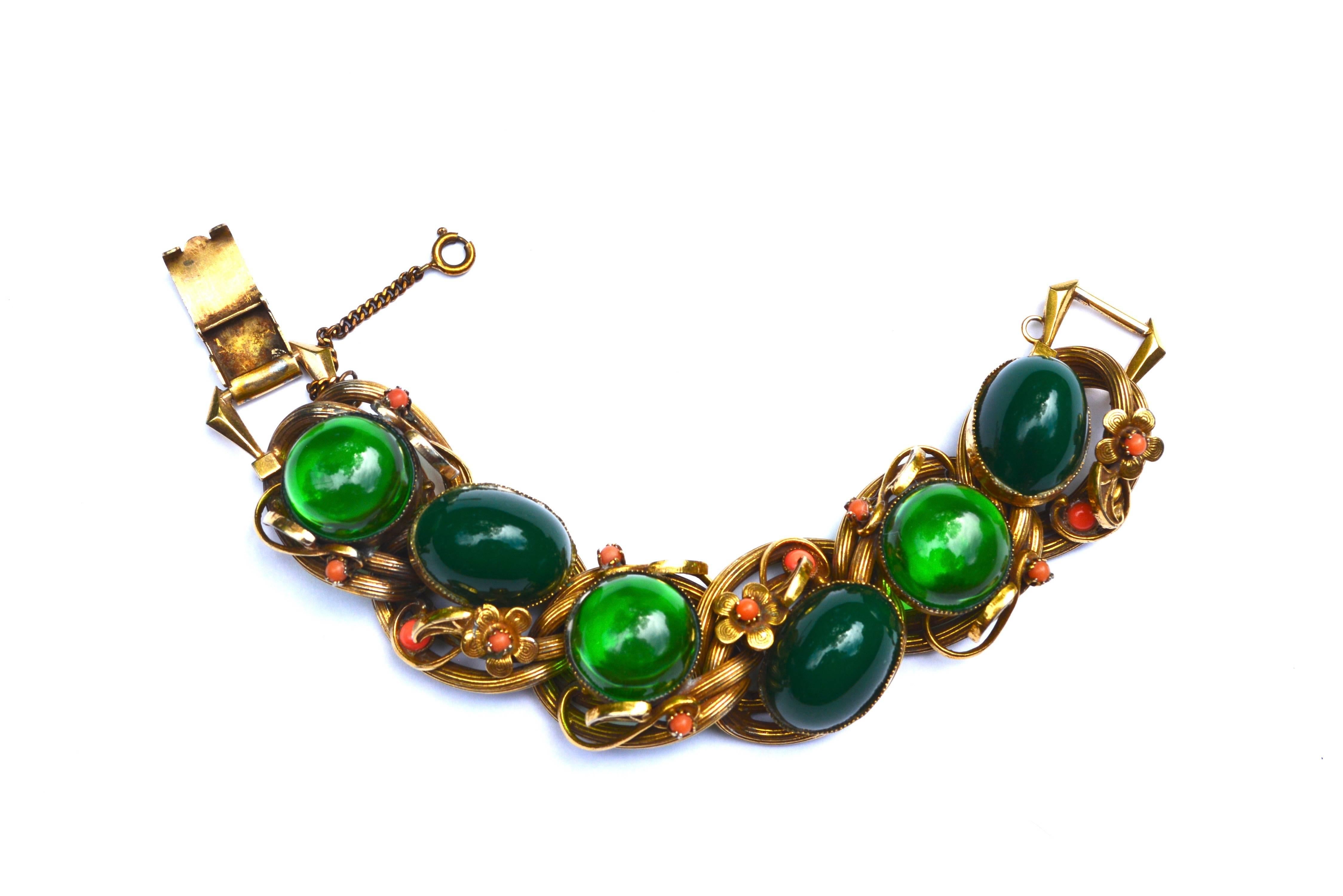 Women's Oversized 1950s Green Glass Nouveau Revival Bracelet / Selro For Sale