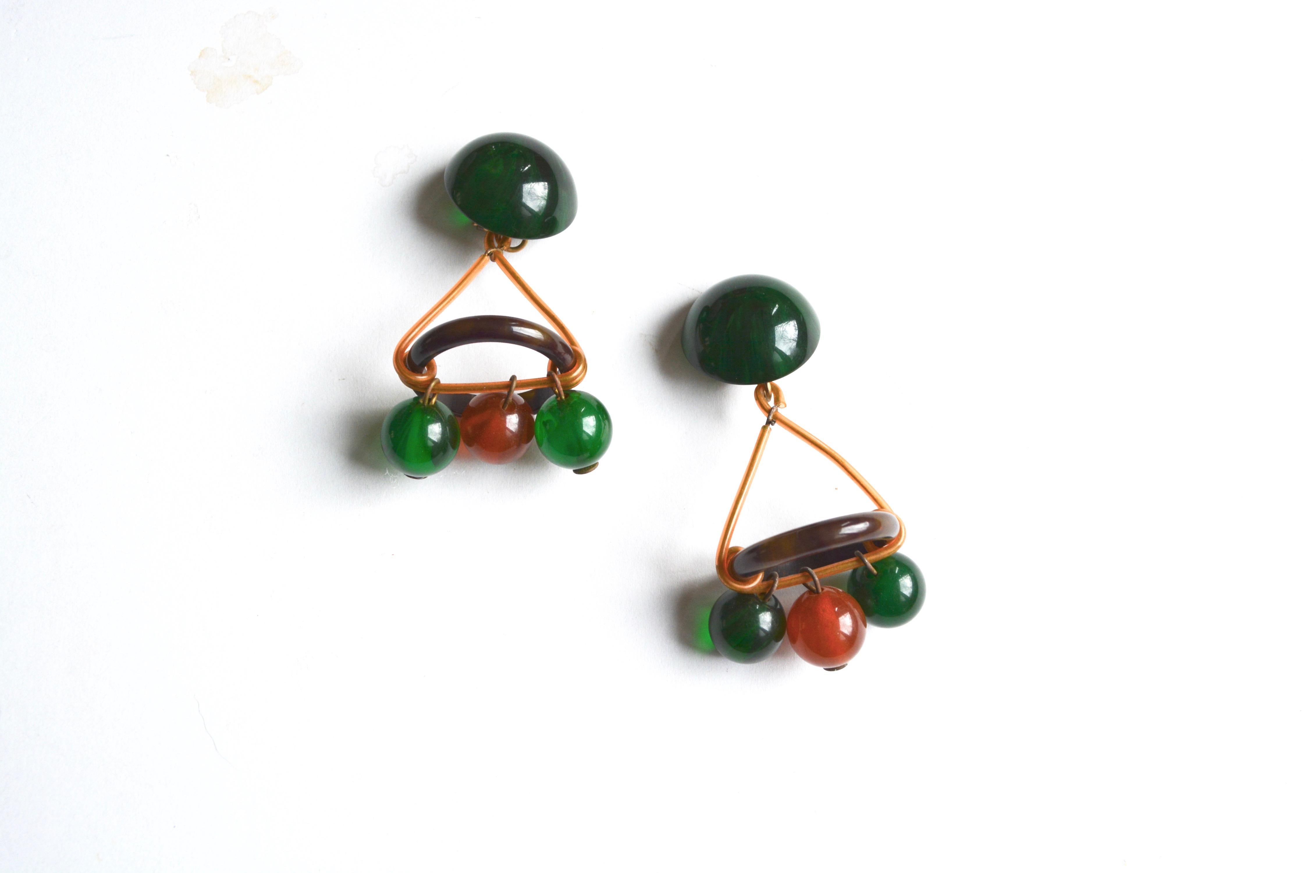 Green Bakelite Ball Earrings  In Good Condition For Sale In Litchfield County, CT