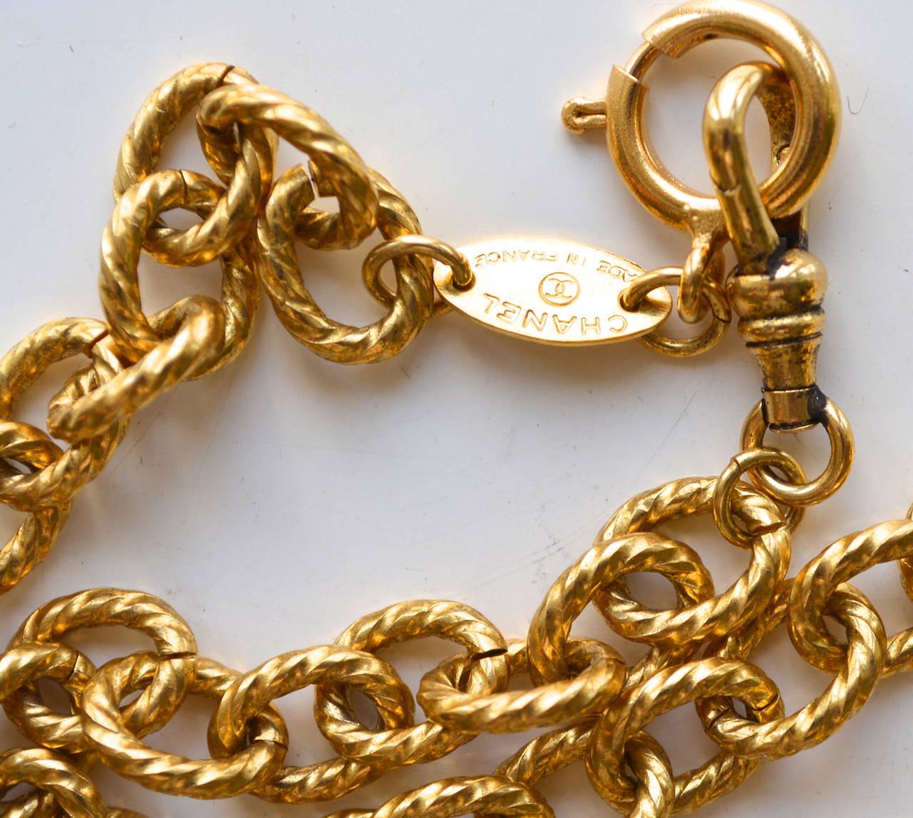 Women's Chanel Gripoix Elephant Necklace