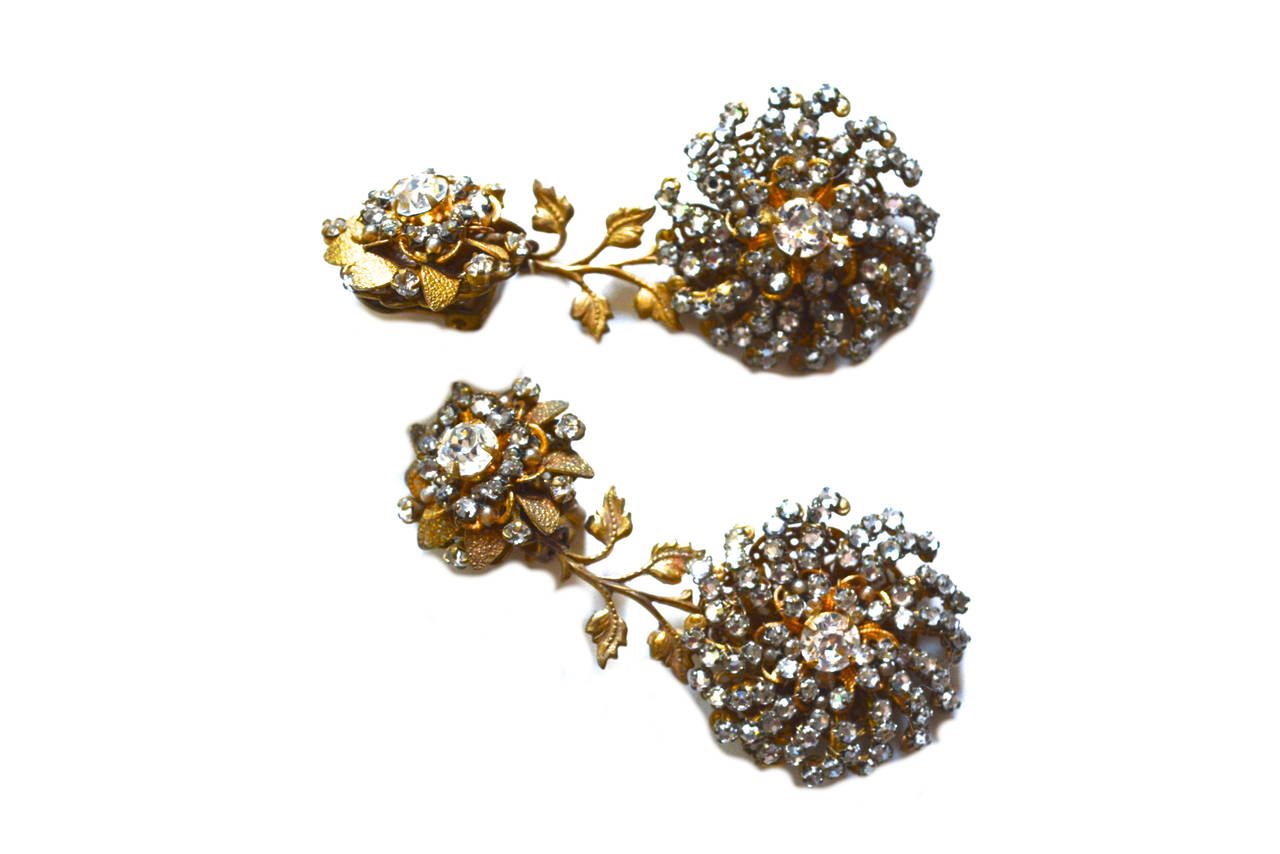 Glamorous 1950s Miriam Haskell Earrings In Excellent Condition In Litchfield County, CT